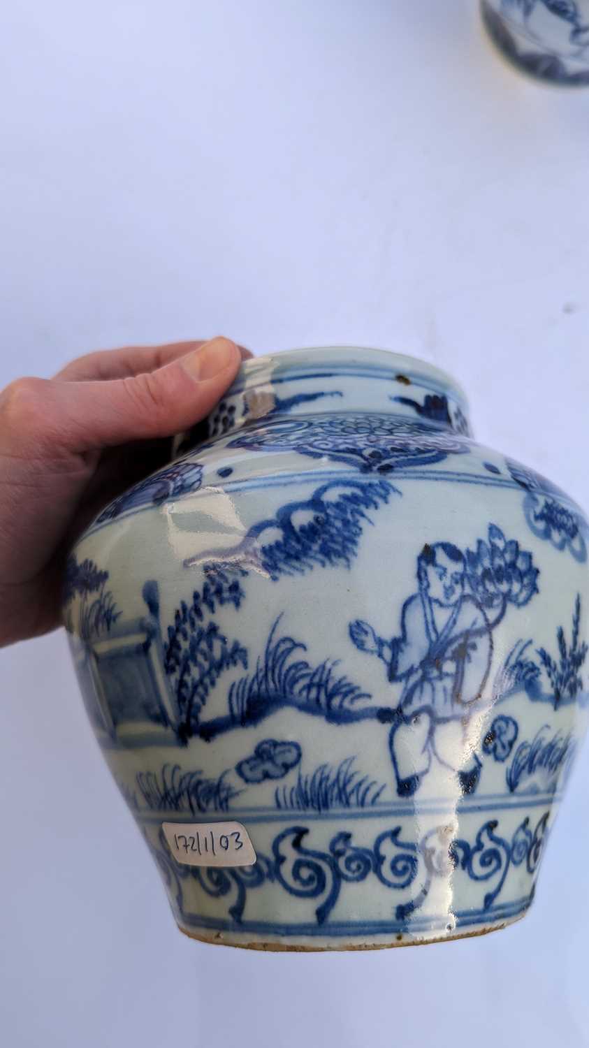 A collection of Chinese blue and white jars, - Image 46 of 46