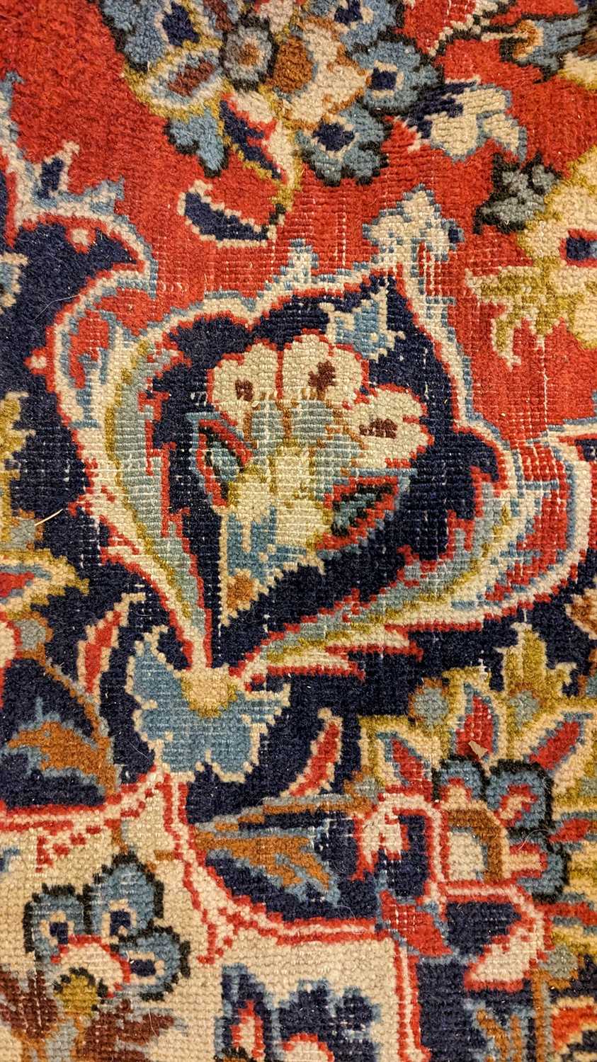 An Isfahan carpet - Image 23 of 23