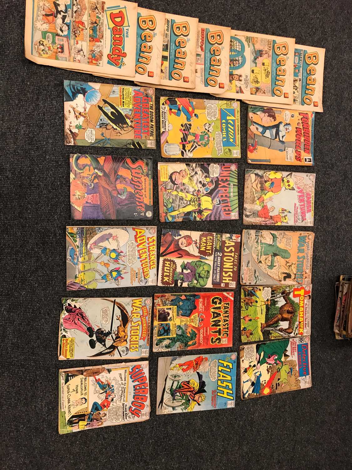 A collection of eighty-eight DC comic books, - Image 7 of 13