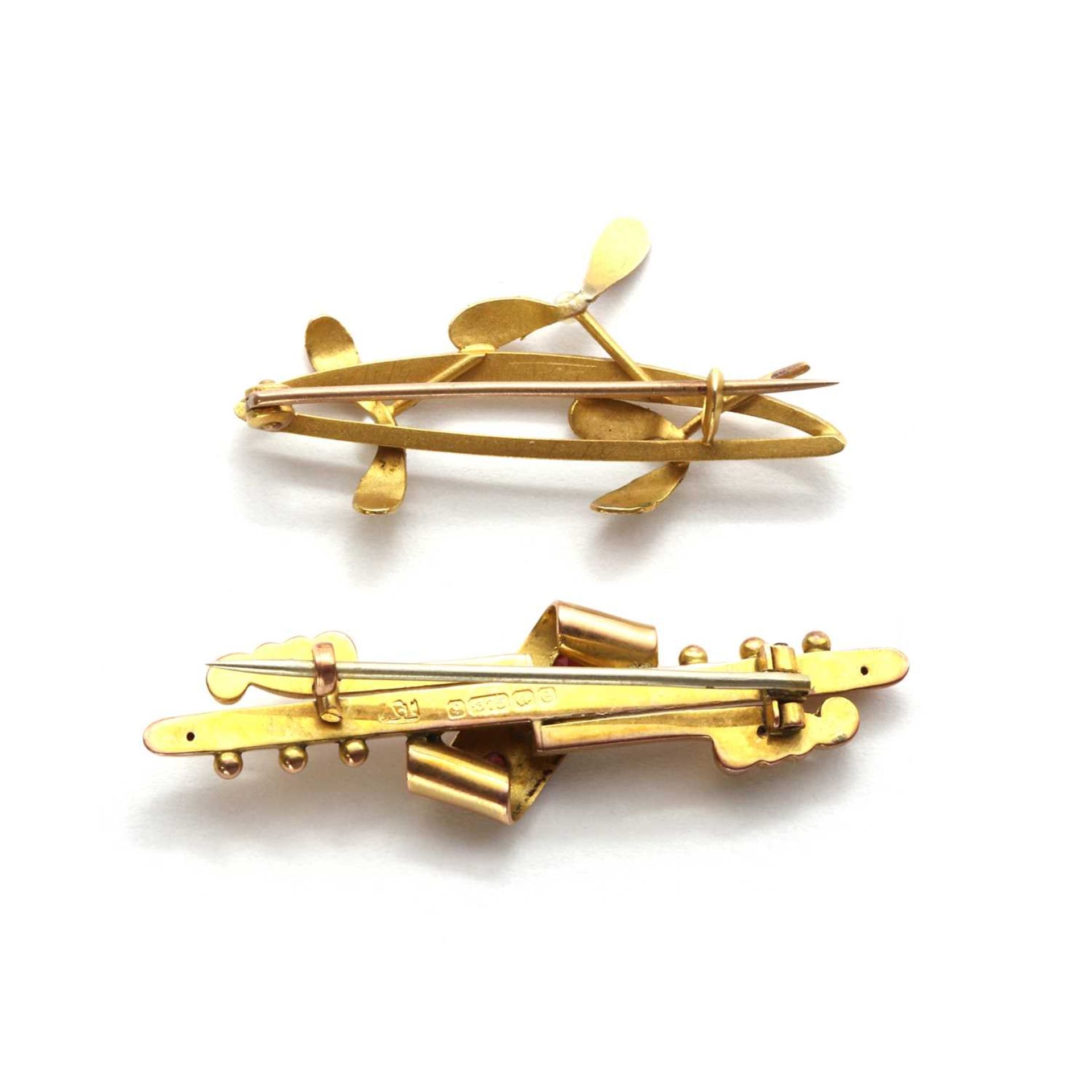 Two gold brooches, - Image 2 of 2