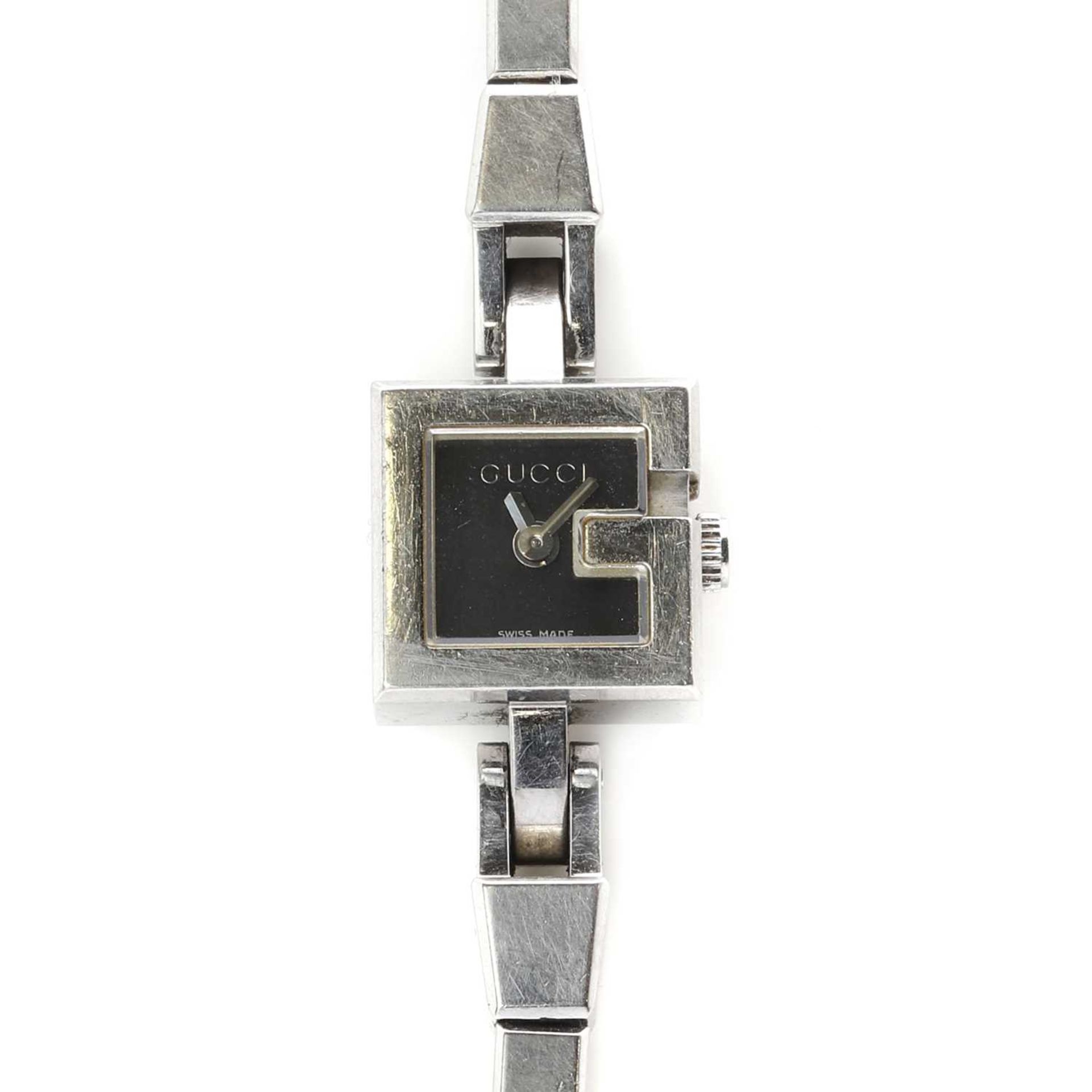 A stainless steel Gucci 'Mini G' quartz bracelet watch,