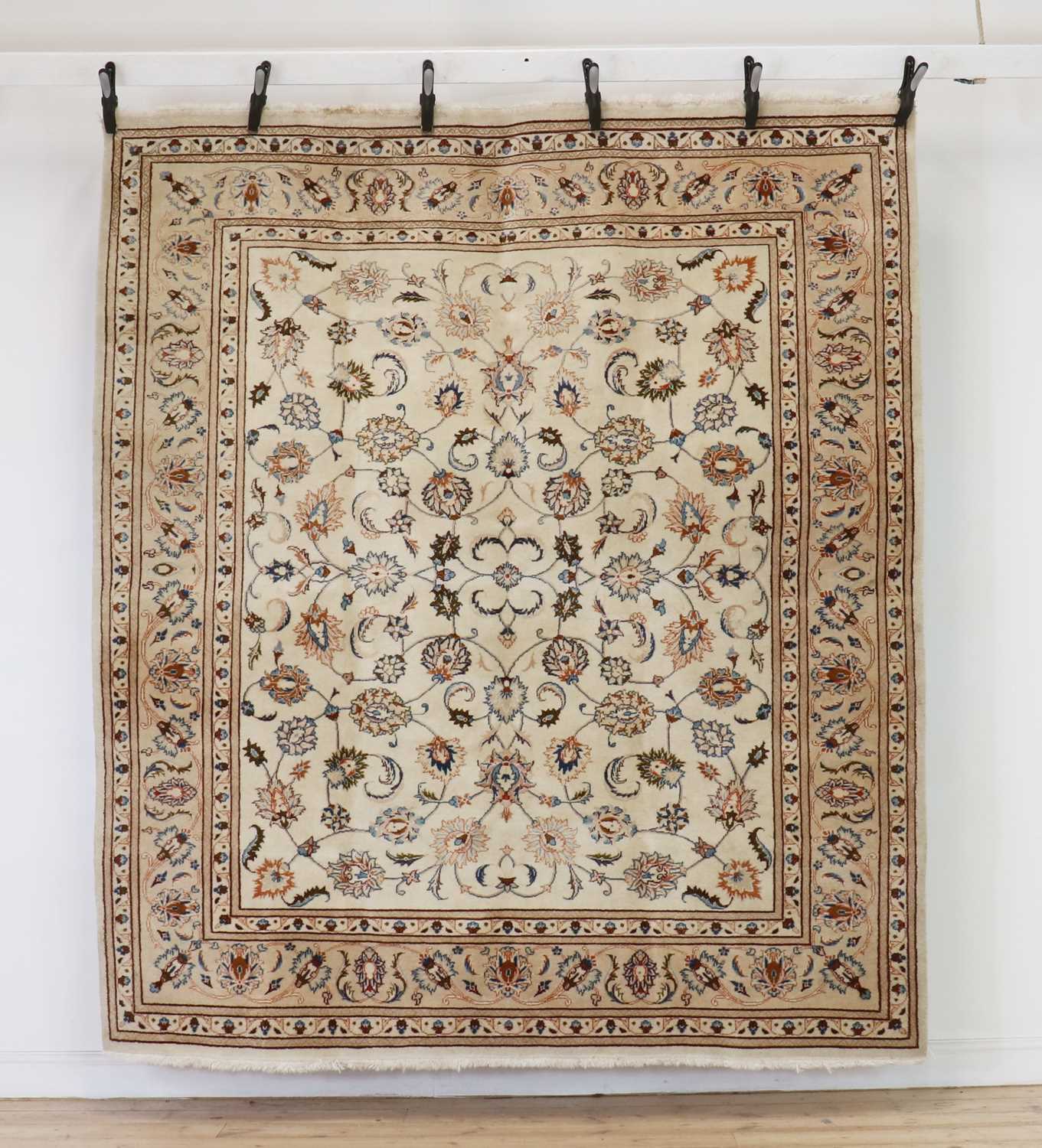 A Zeigler Mahal carpet