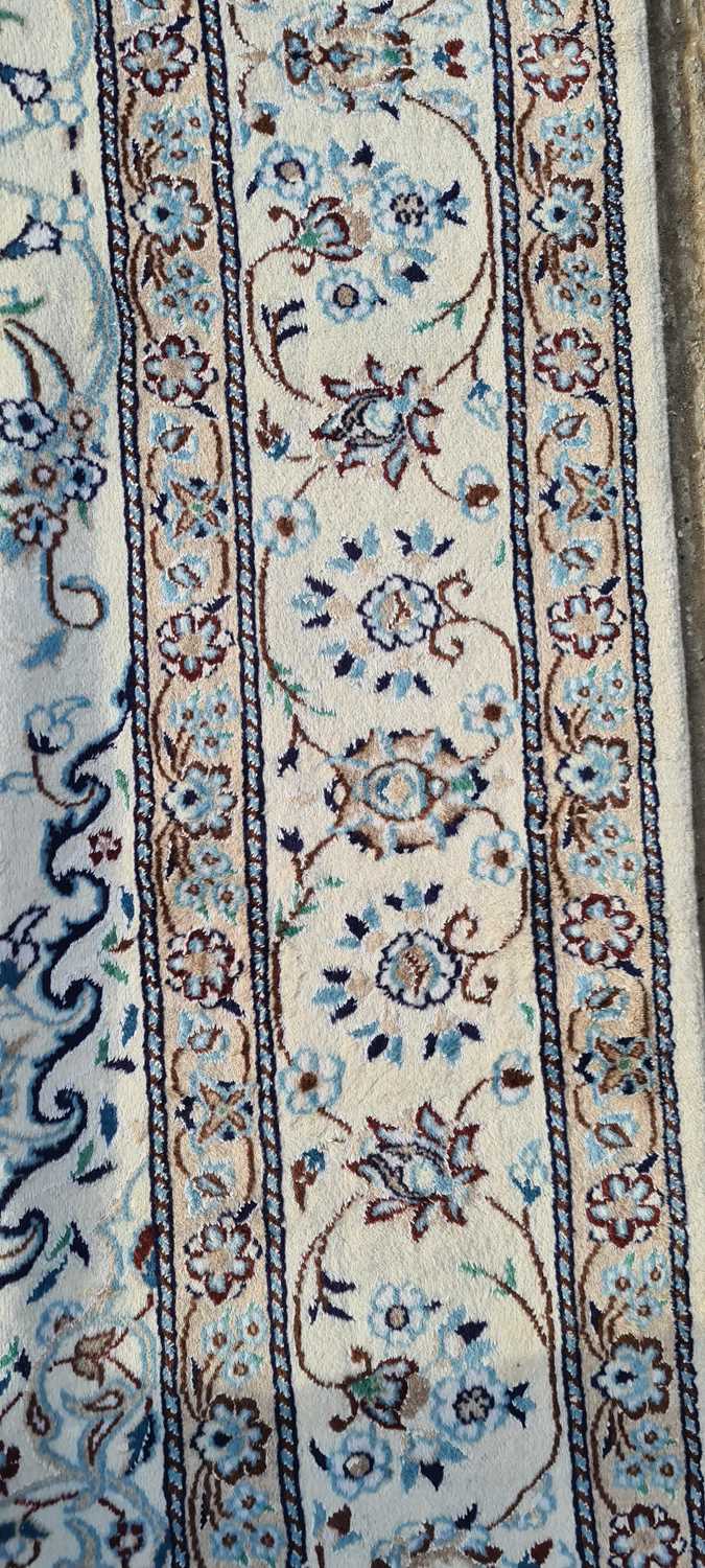 A Nain carpet - Image 16 of 18