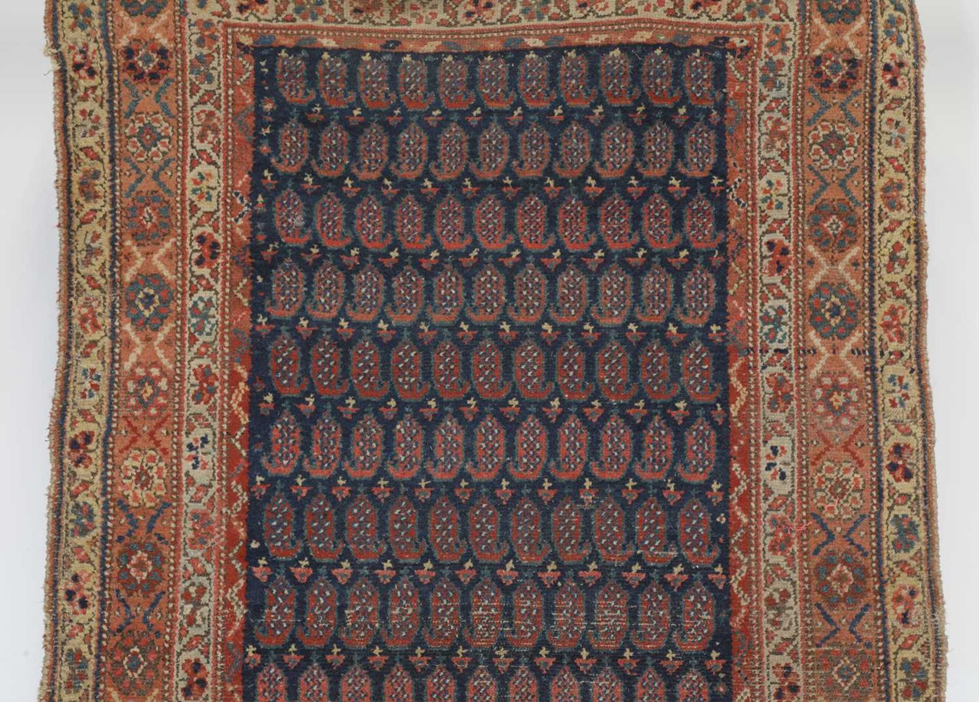 A Persian Mahal wool runner, - Bild 2 aus 5