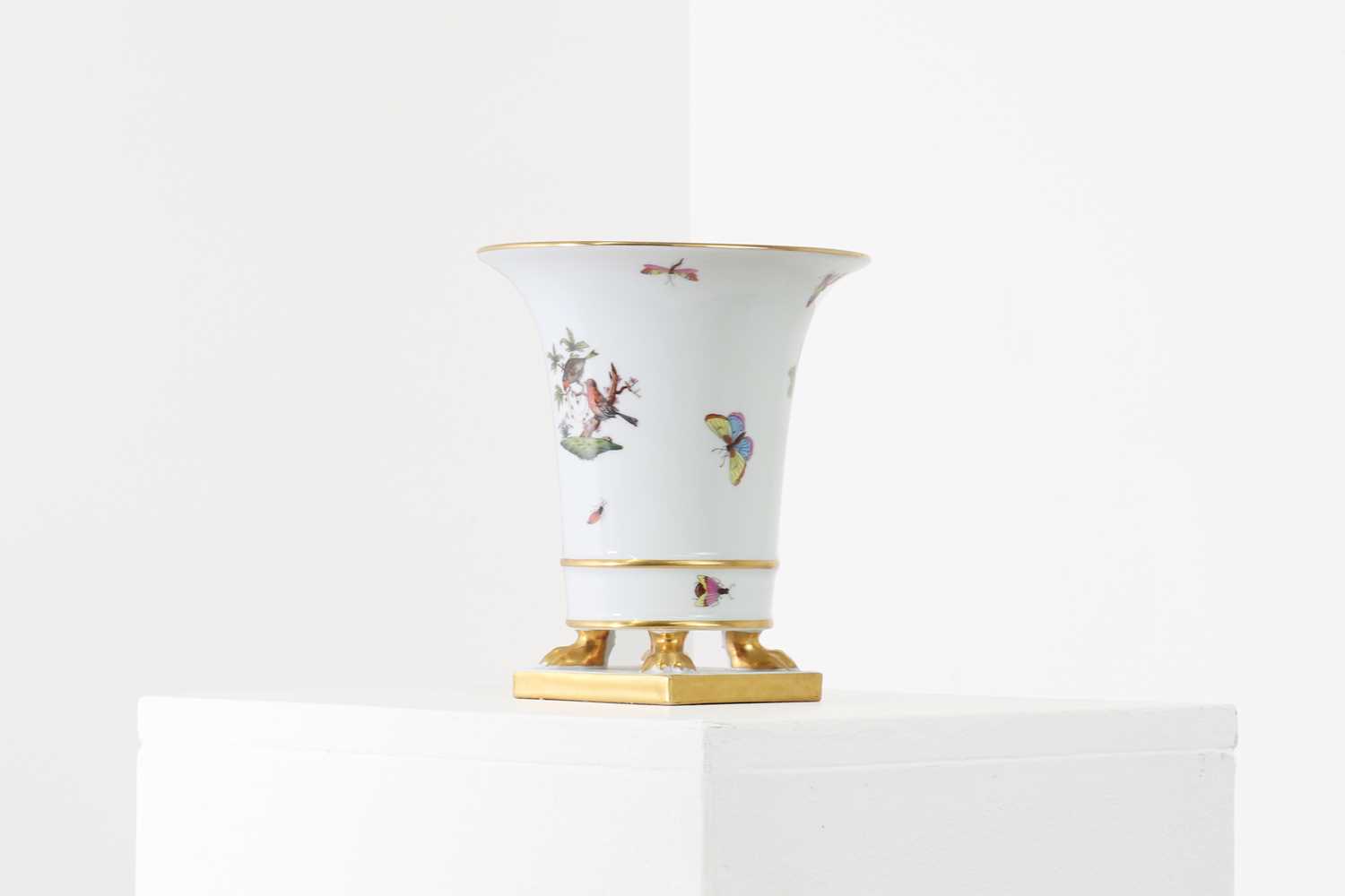 A Herend porcelain 'Rothschild Bird' dinner service, - Image 9 of 40