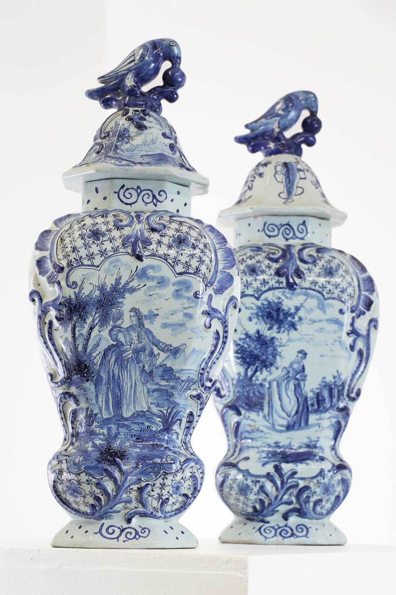 A pair of tin-glazed earthenware vases and covers, - Bild 4 aus 44