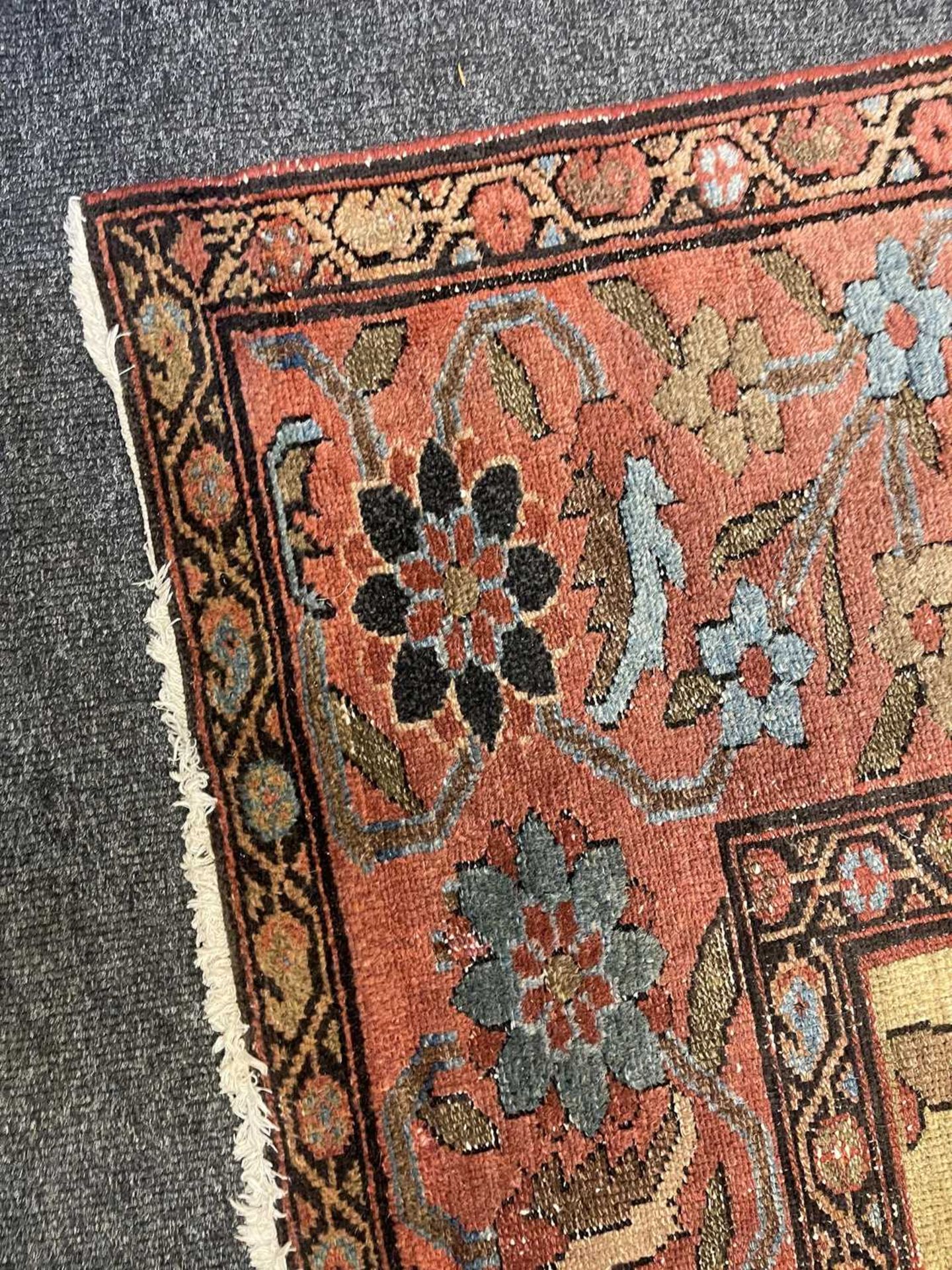 A Persian Feraghan wool carpet, - Bild 13 aus 23
