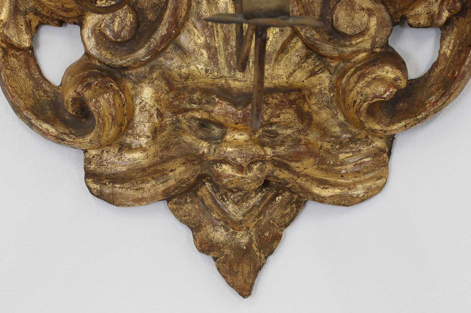 A pair of giltwood wall lights, - Image 6 of 7