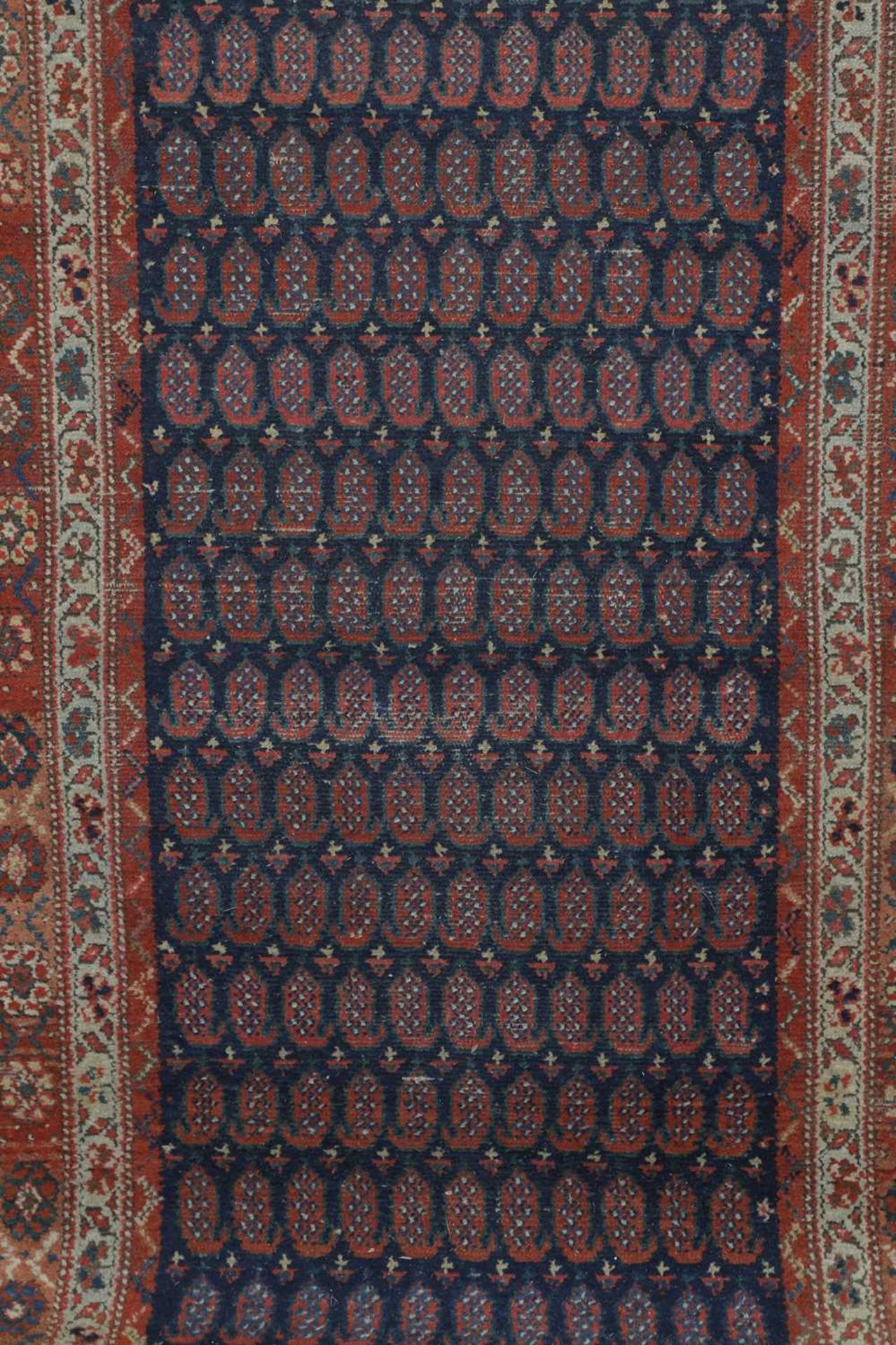 A Persian Mahal wool runner, - Bild 3 aus 5