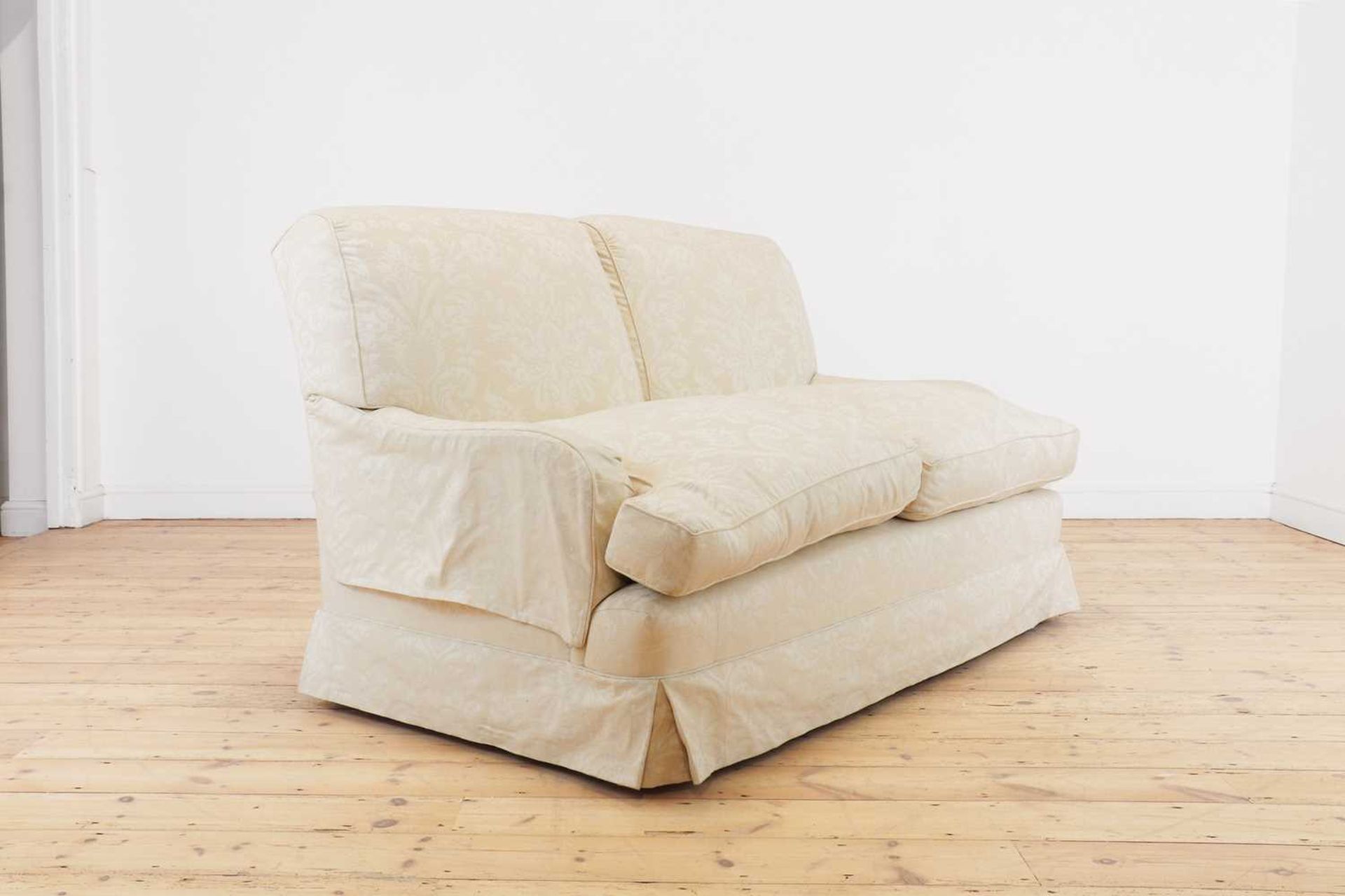 A two-seat 'Connaught' sofa by Peter Dudgeon, London - Image 2 of 15