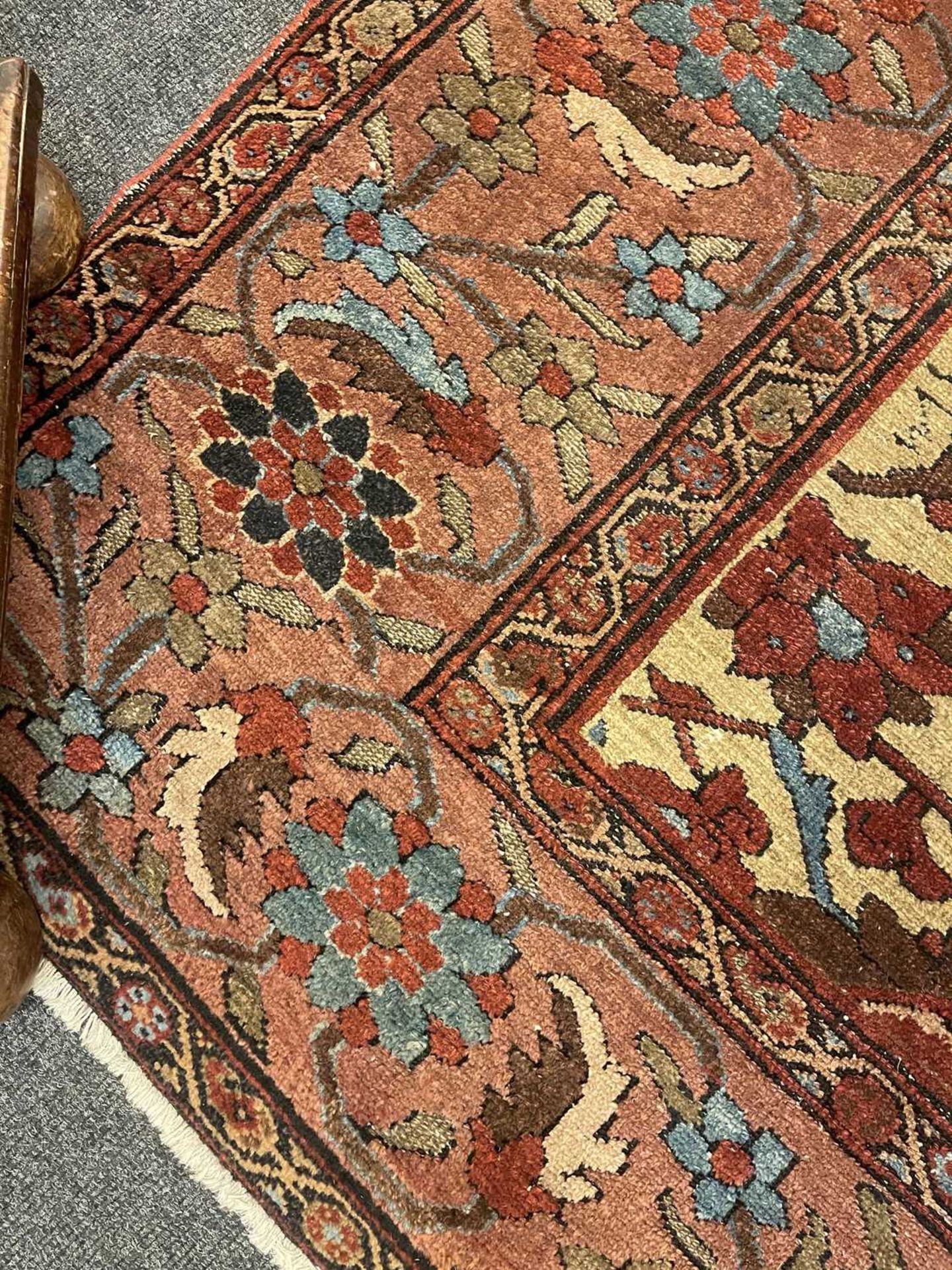A Persian Feraghan wool carpet, - Bild 16 aus 23