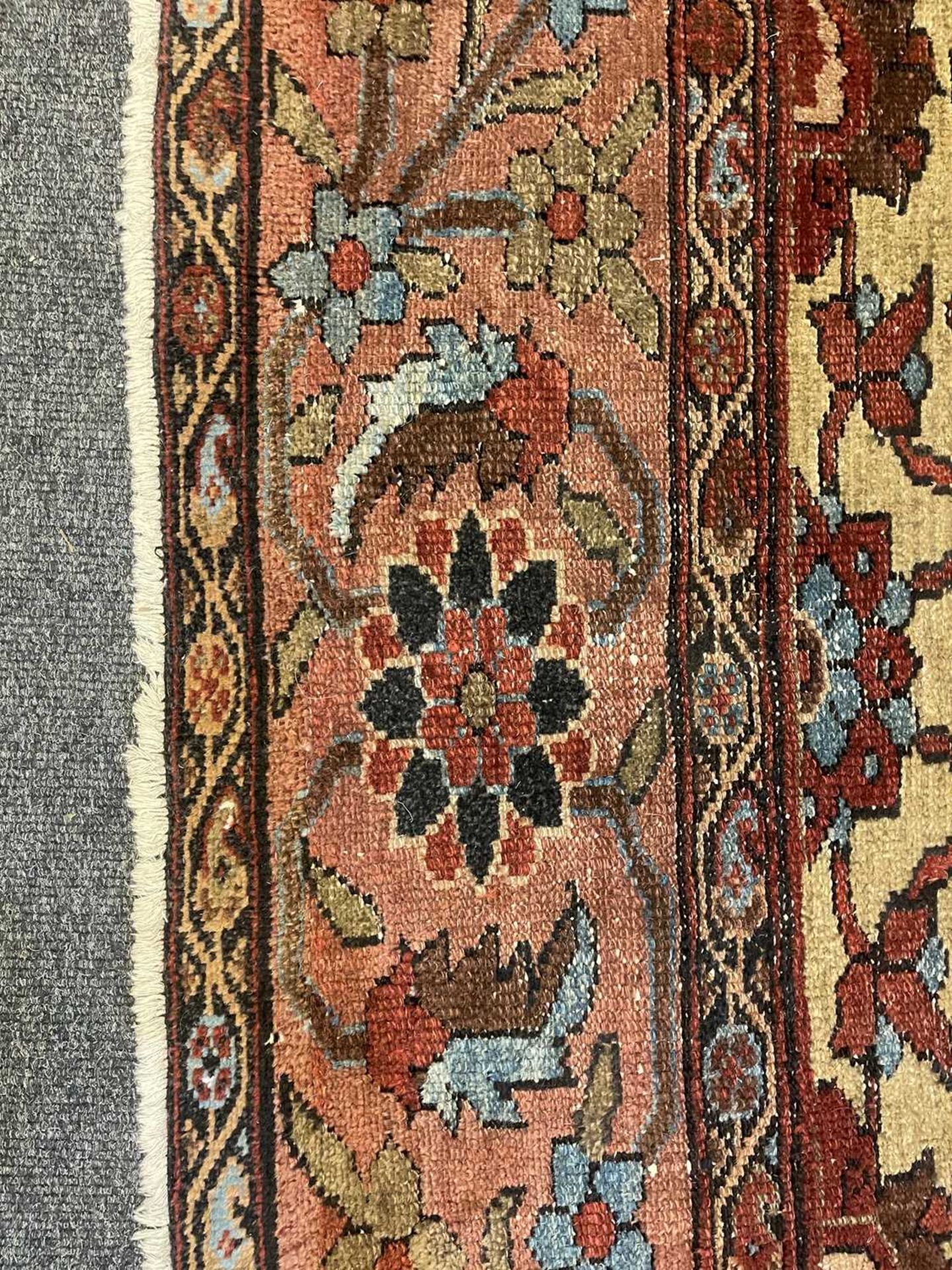 A Persian Feraghan wool carpet, - Bild 17 aus 23