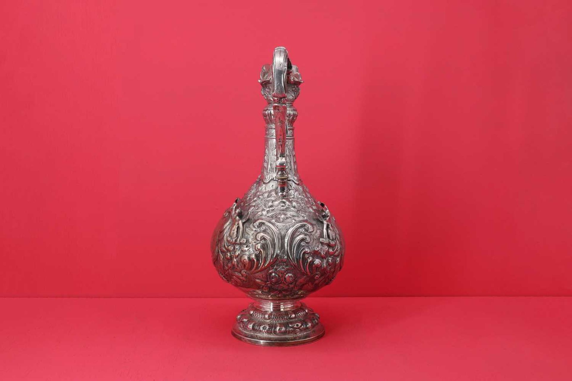 An Victorian Irish silver Armada pattern claret jug, - Bild 2 aus 23