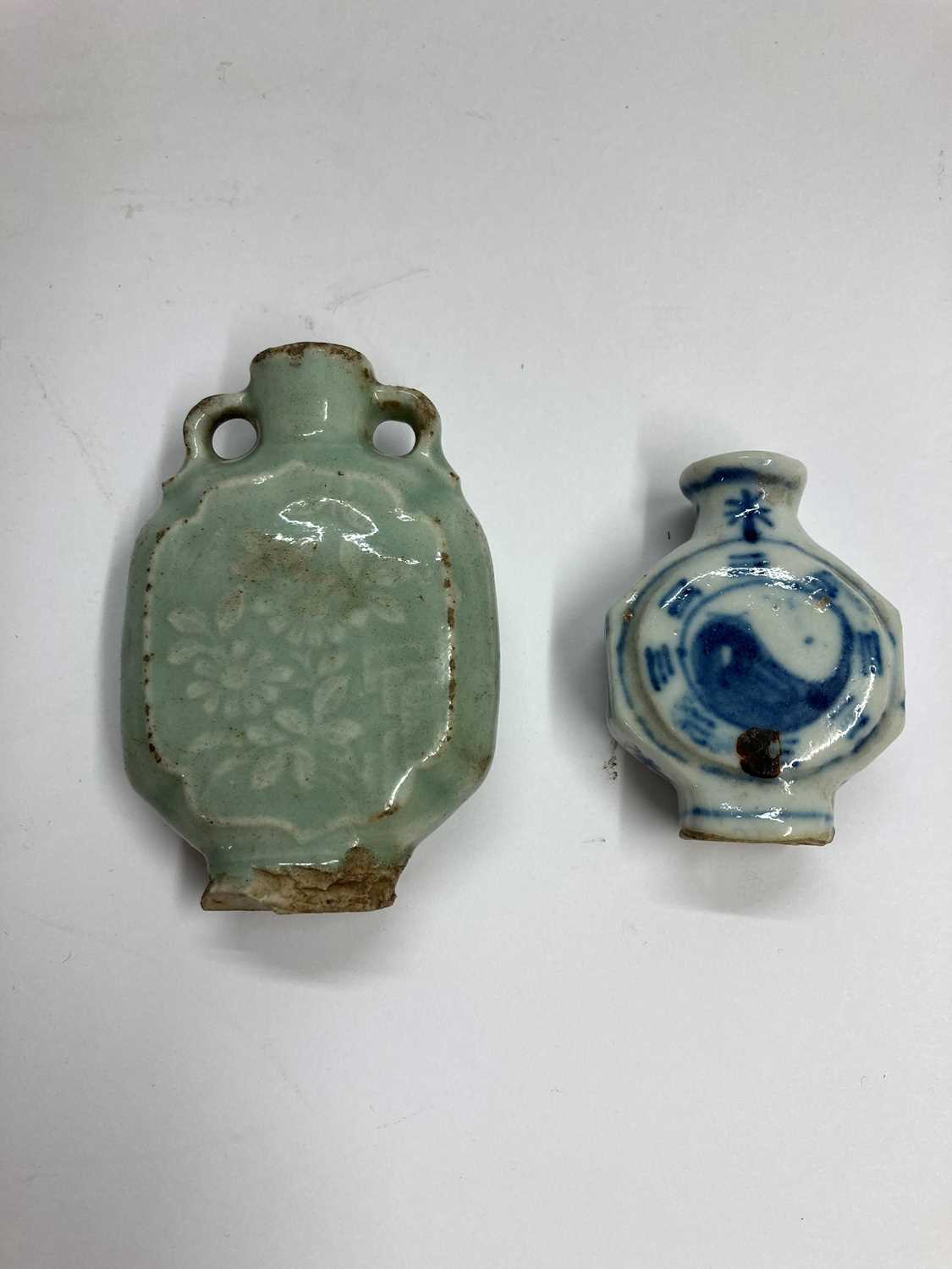 Two Chinese porcelain snuff bottles, - Image 11 of 11