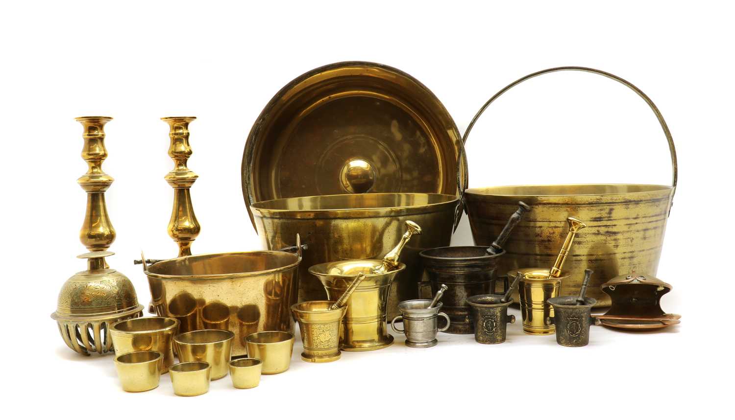 Two brass preserve pans