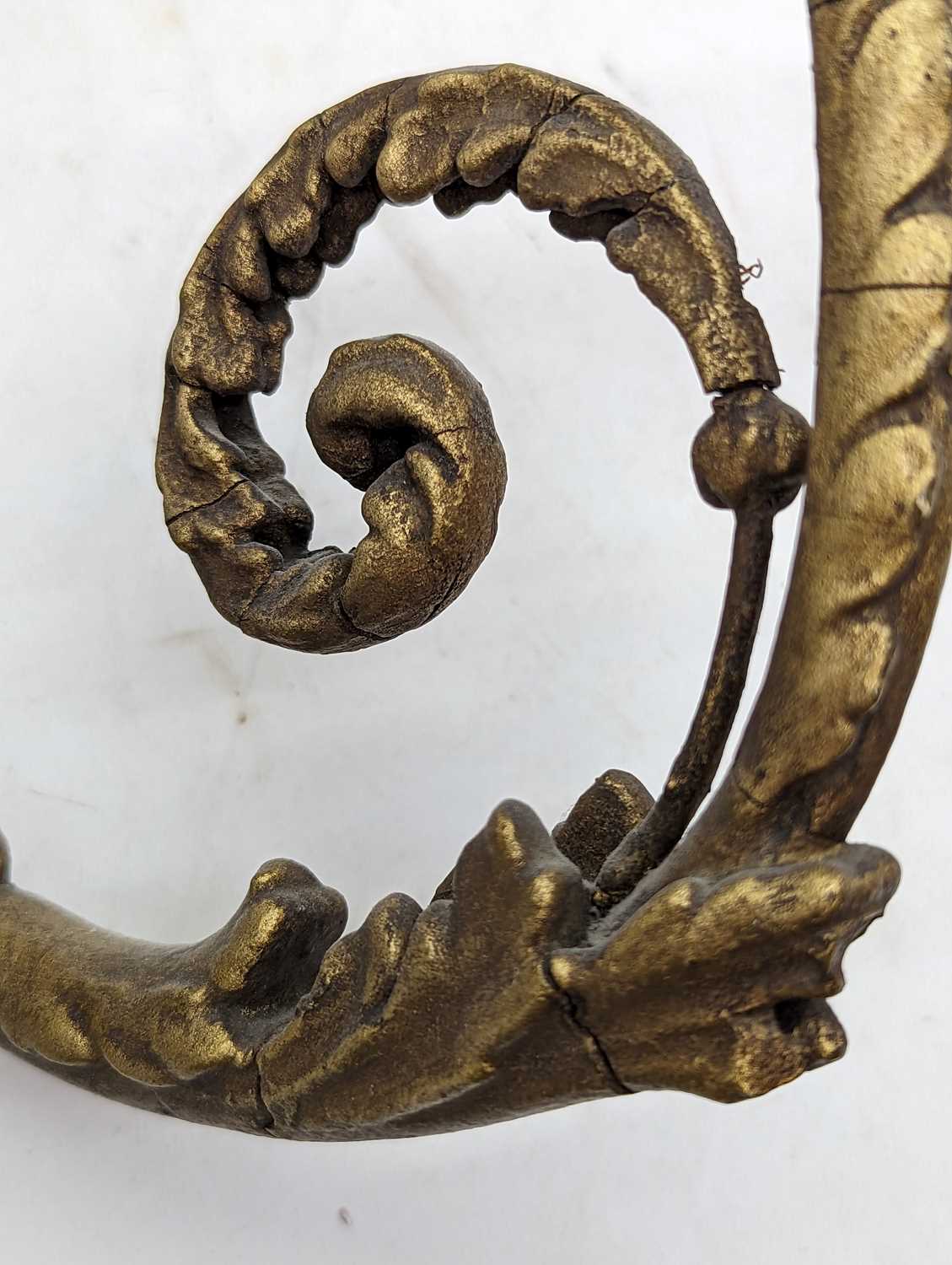 A pair of gilt and composition wall sconces - Image 24 of 27