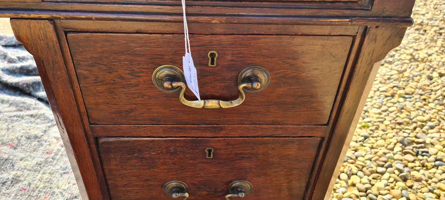 An Edwardian mahogany pedestal desk - Image 9 of 43