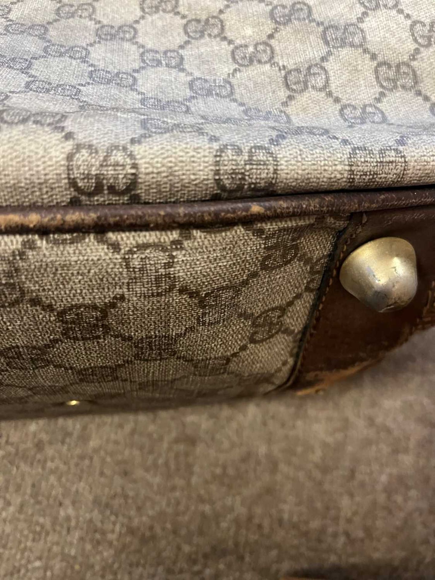 A Vintage Gucci soft-sided suitcase, - Bild 8 aus 20