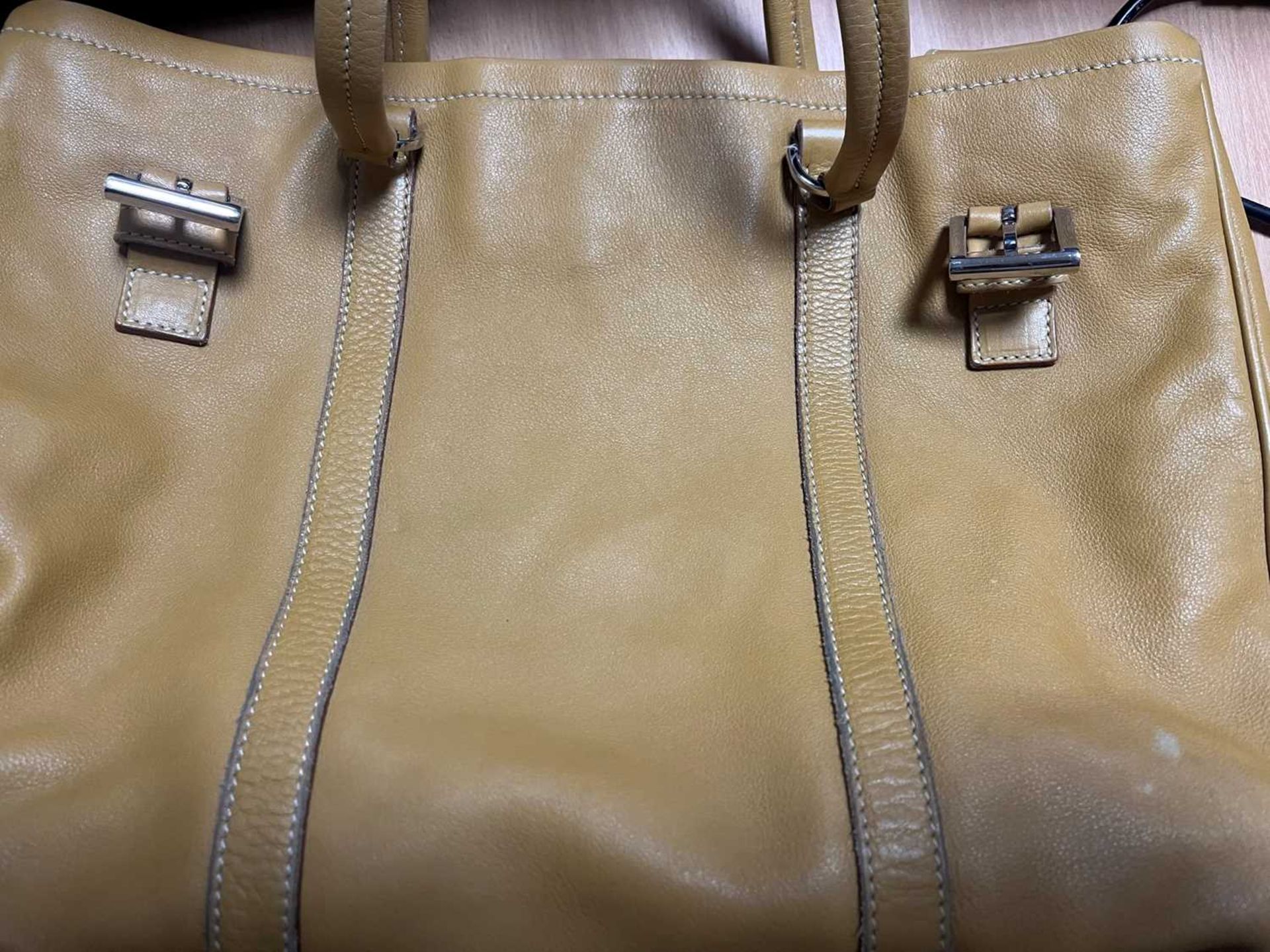 A Prada Vitello Daino tan leather buckle tote, - Bild 3 aus 14