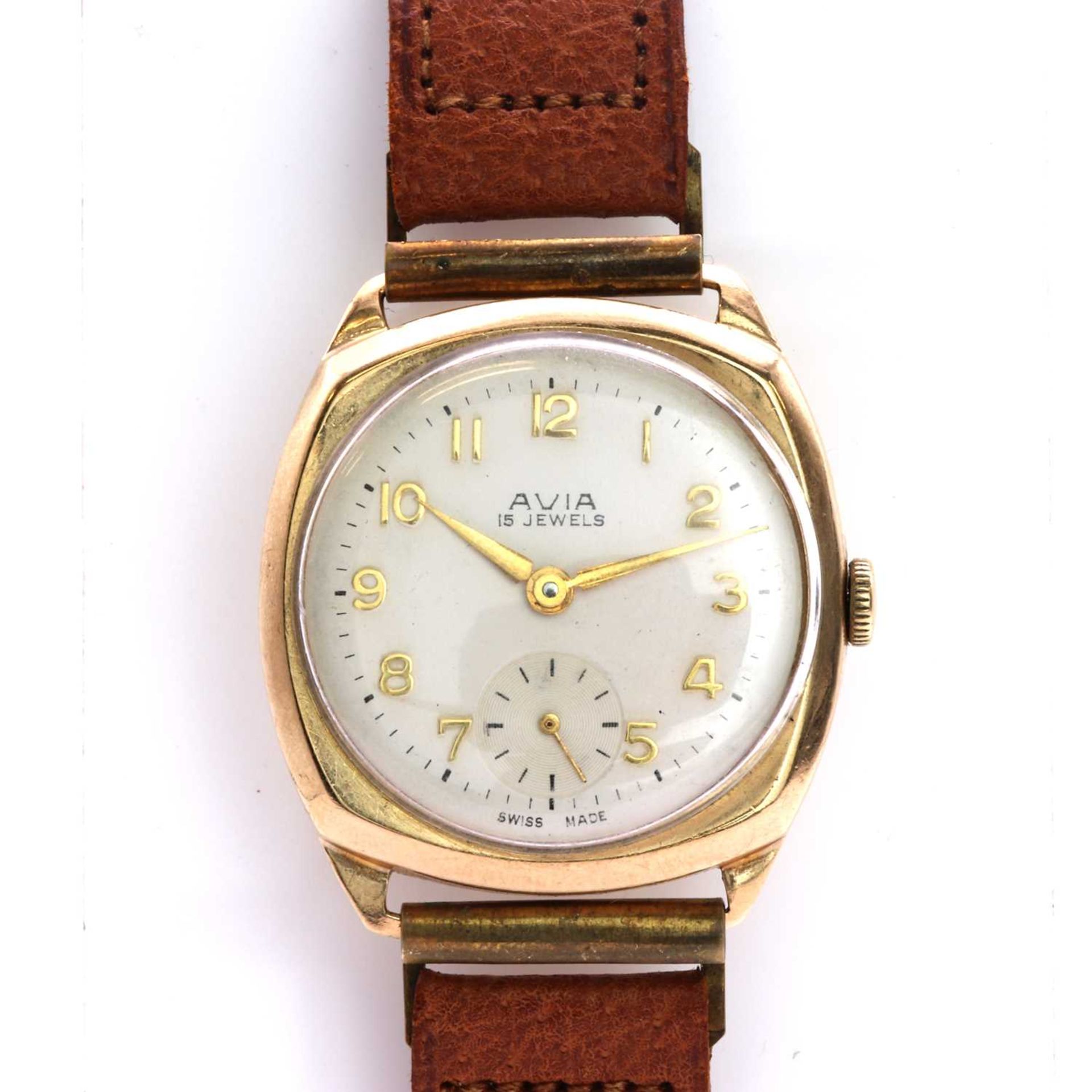 A Gentlemen's 9ct gold Avia mechanical strap watch,