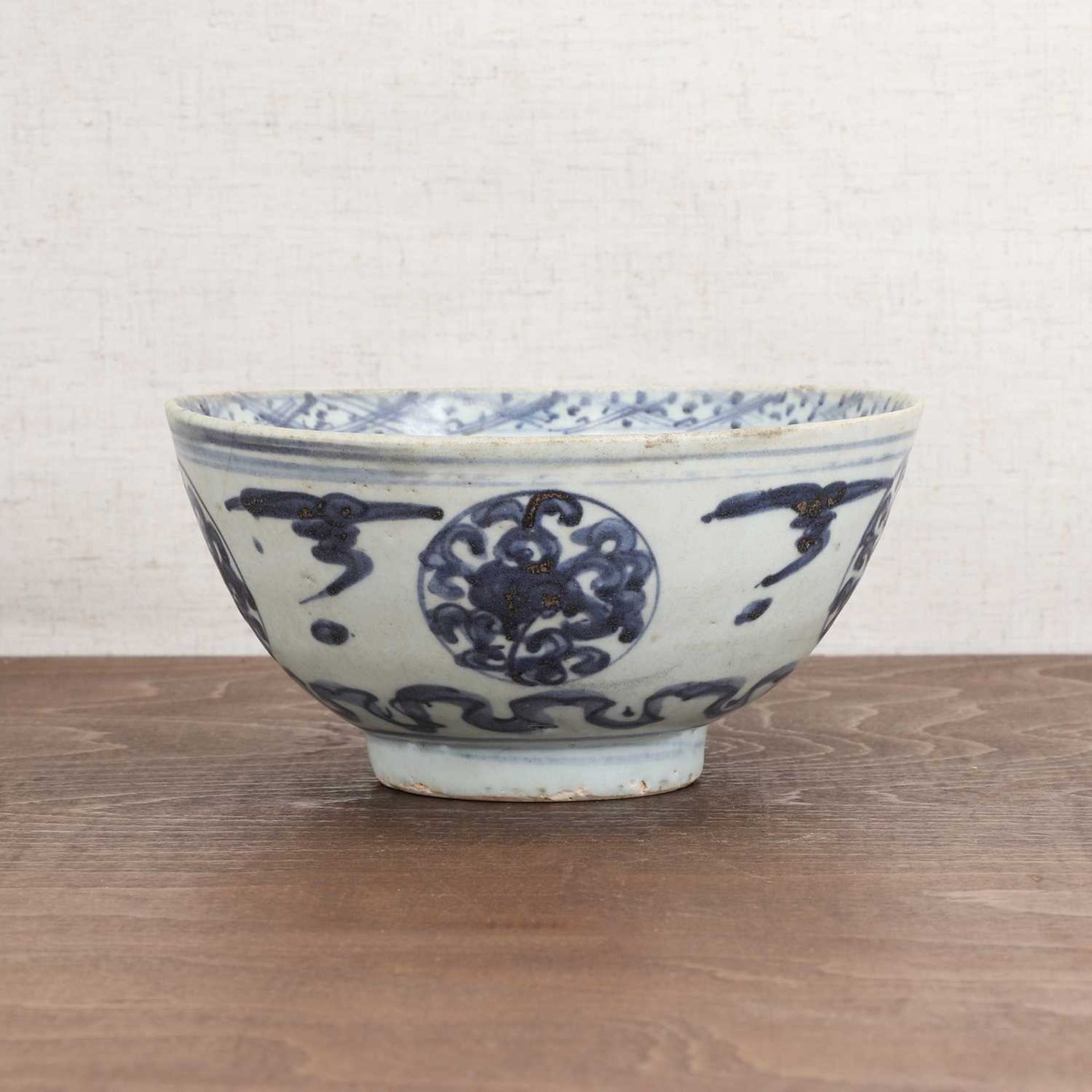 A Chinese blue and white bowl, - Image 3 of 5