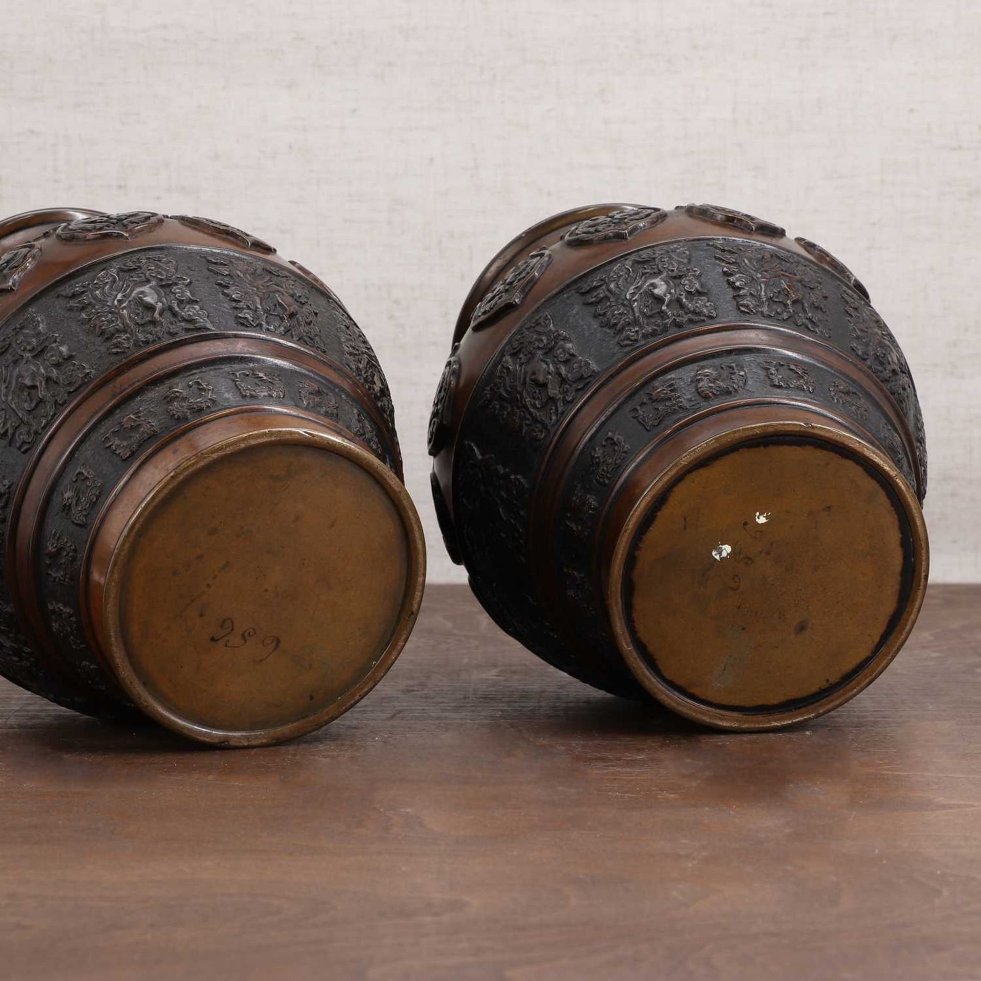 A pair of Japanese bronze vases, - Image 4 of 5