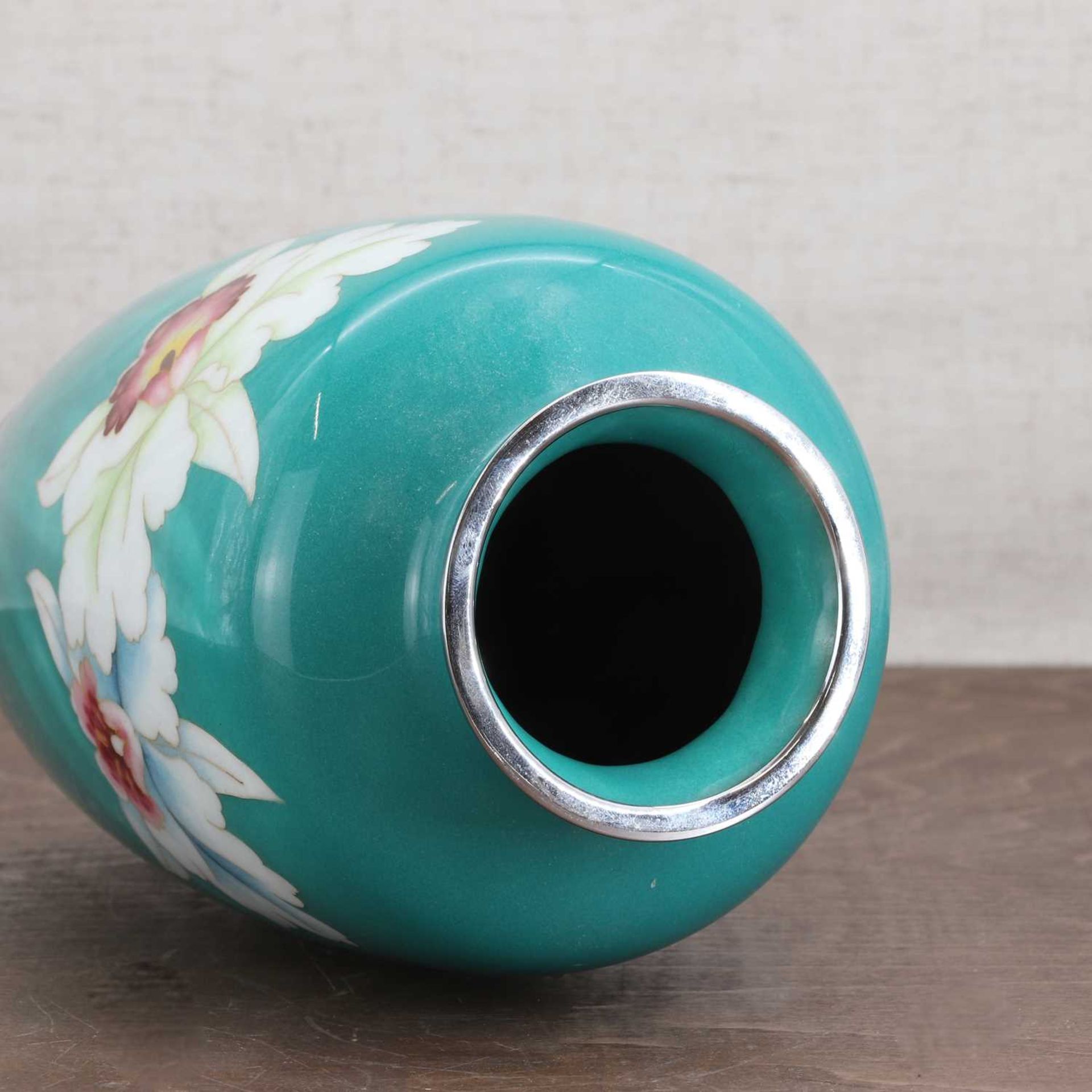 A Japanese cloisonné vase, - Image 4 of 5