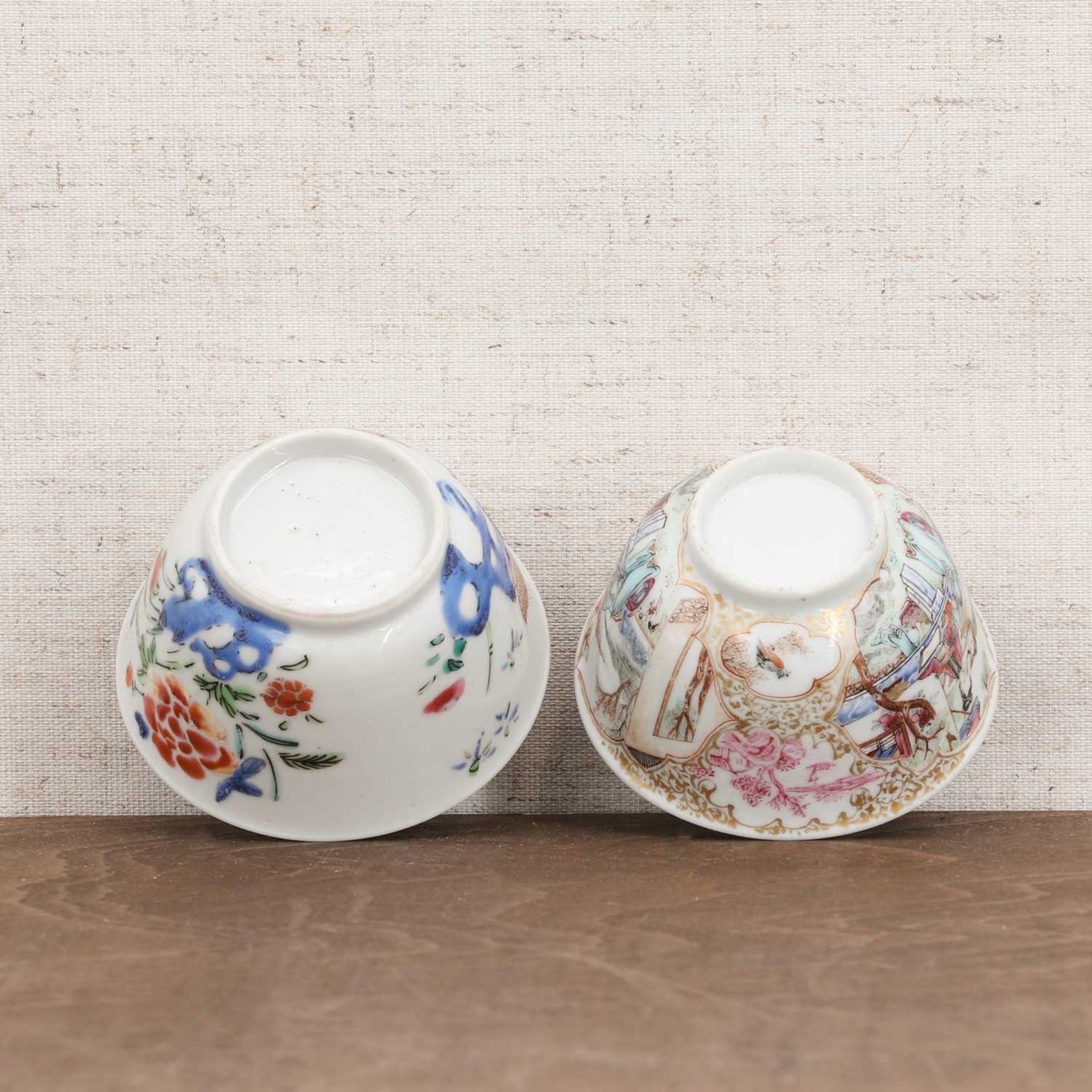 A collection of two Chinese export famille rose teacups and two covers, - Image 4 of 4