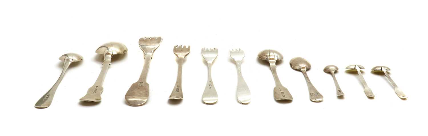 A collection of silver flatware - Image 2 of 2