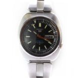 A gentlemen's stainless steel Seiko sports automatic bracelet watch,