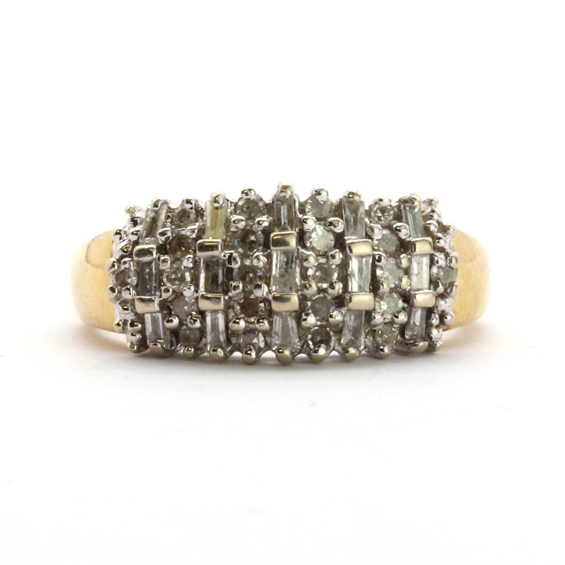 An 18ct gold diamond cluster ring,