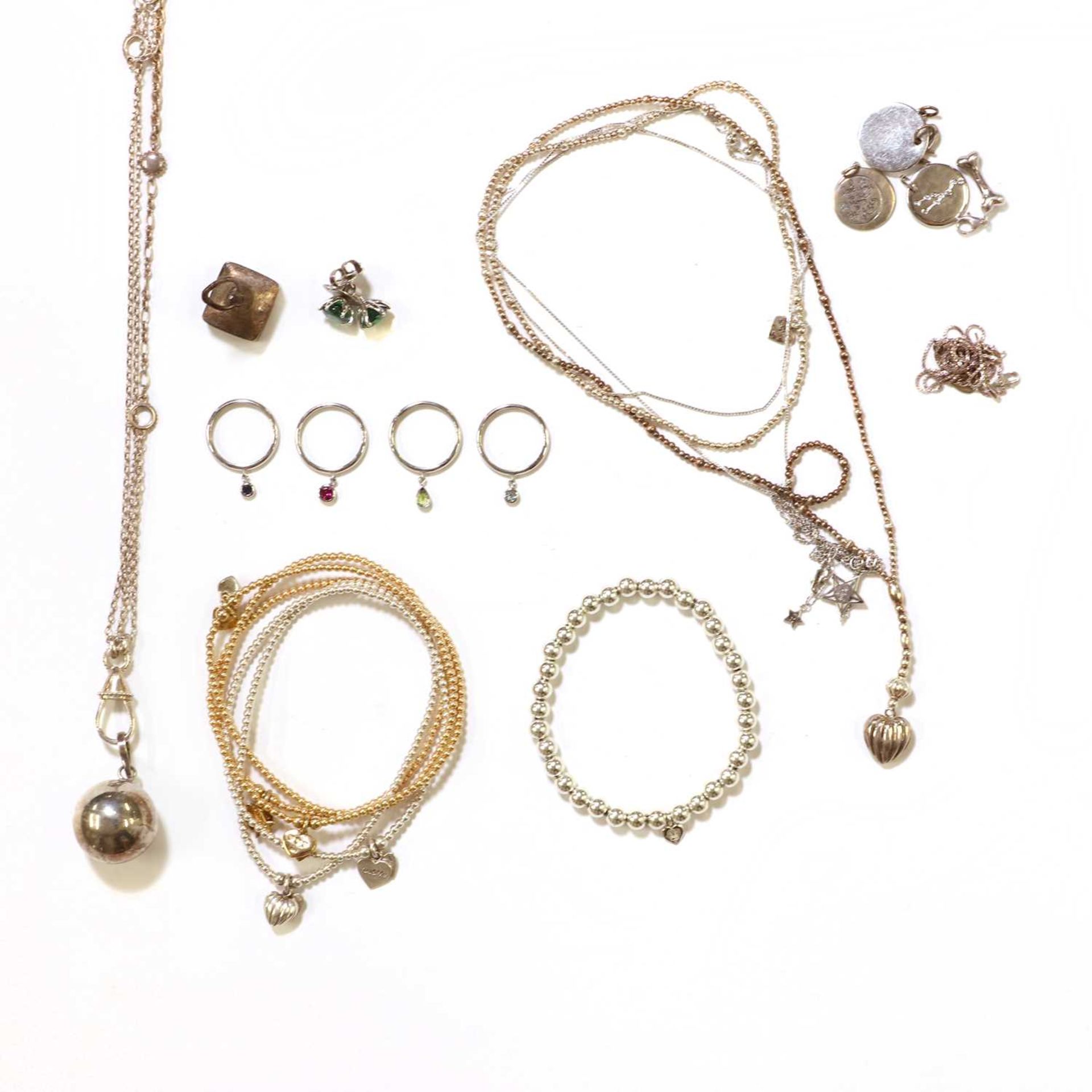 A small collection of silver jewellery,