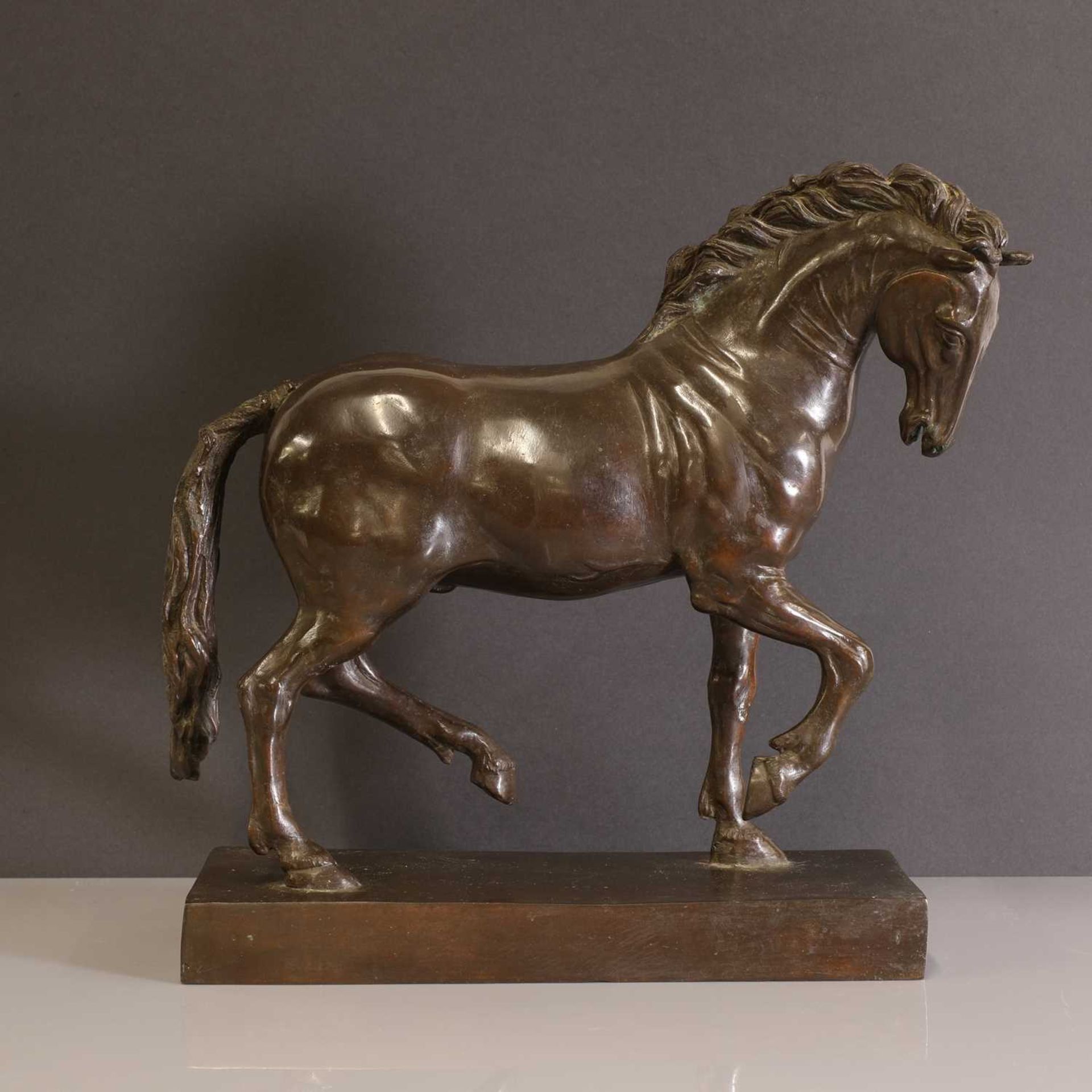 A figure of a horse - Image 2 of 13