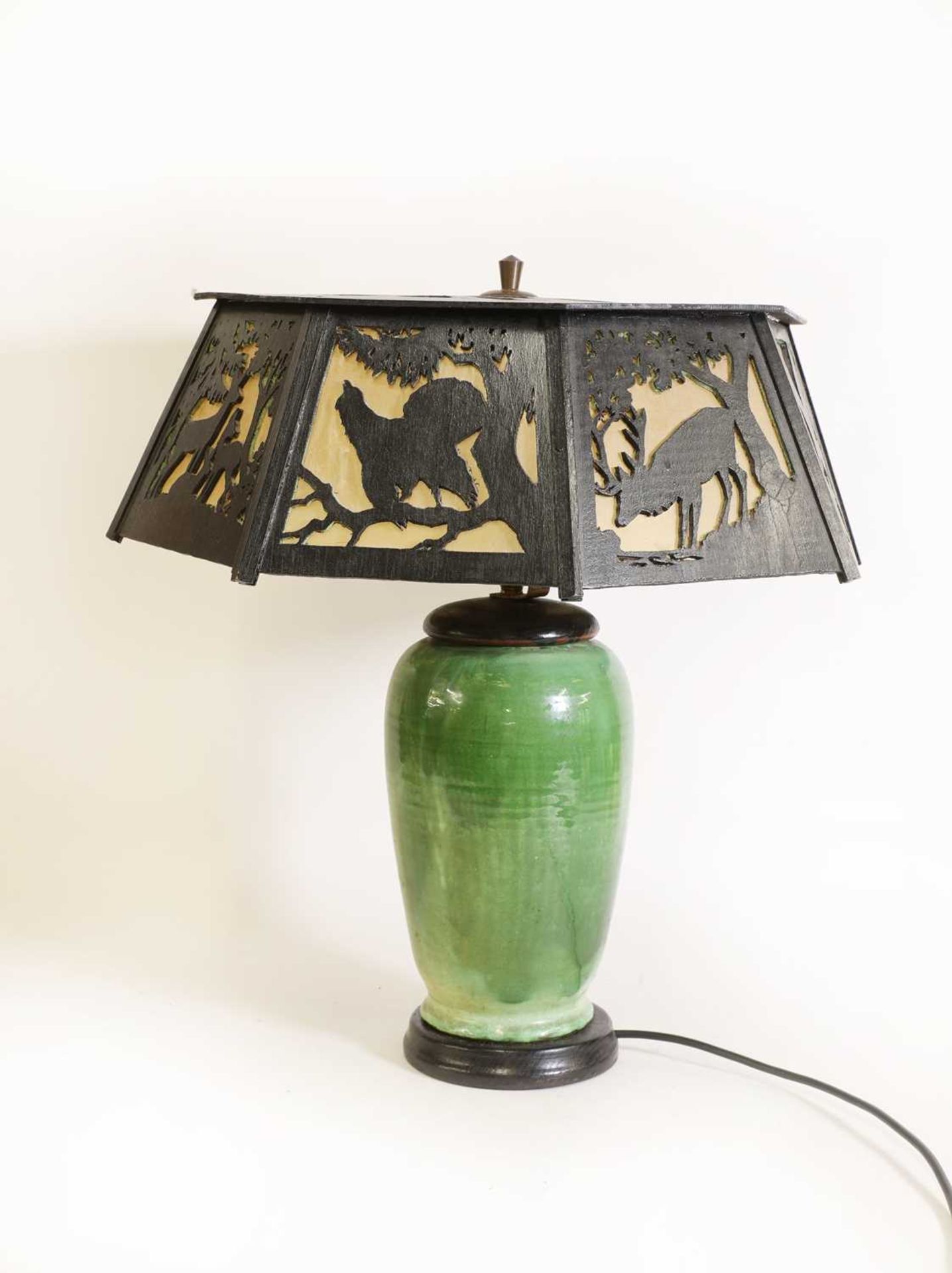 An Art Deco green-glazed vase lamp - Bild 2 aus 23