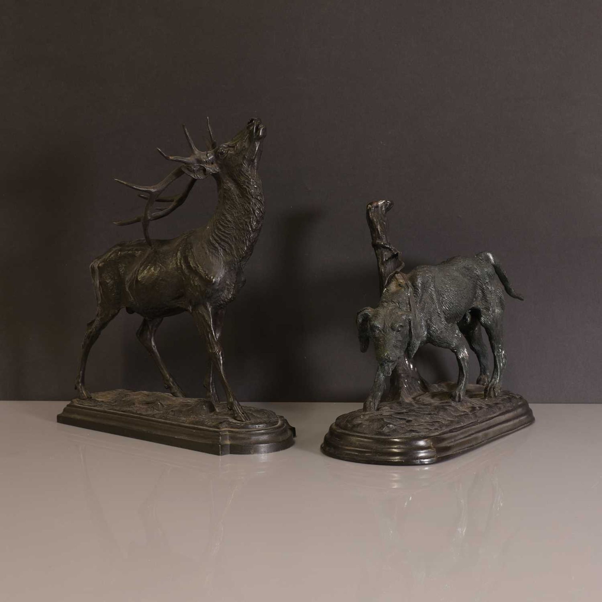 Two bronze figures - Bild 4 aus 5