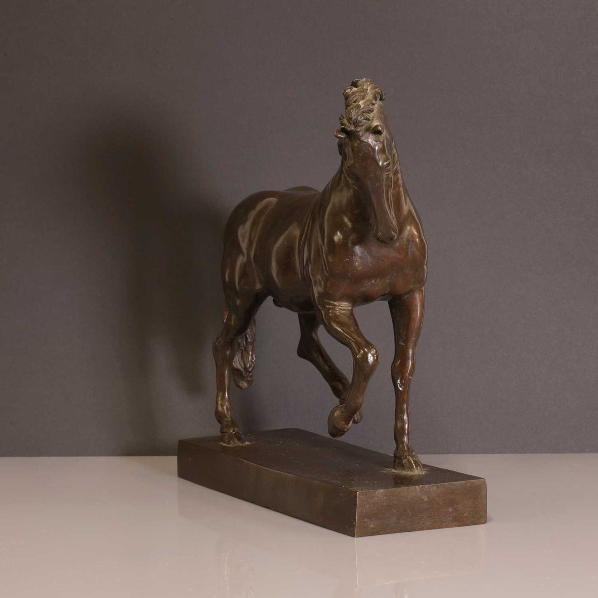 A figure of a horse - Image 3 of 13