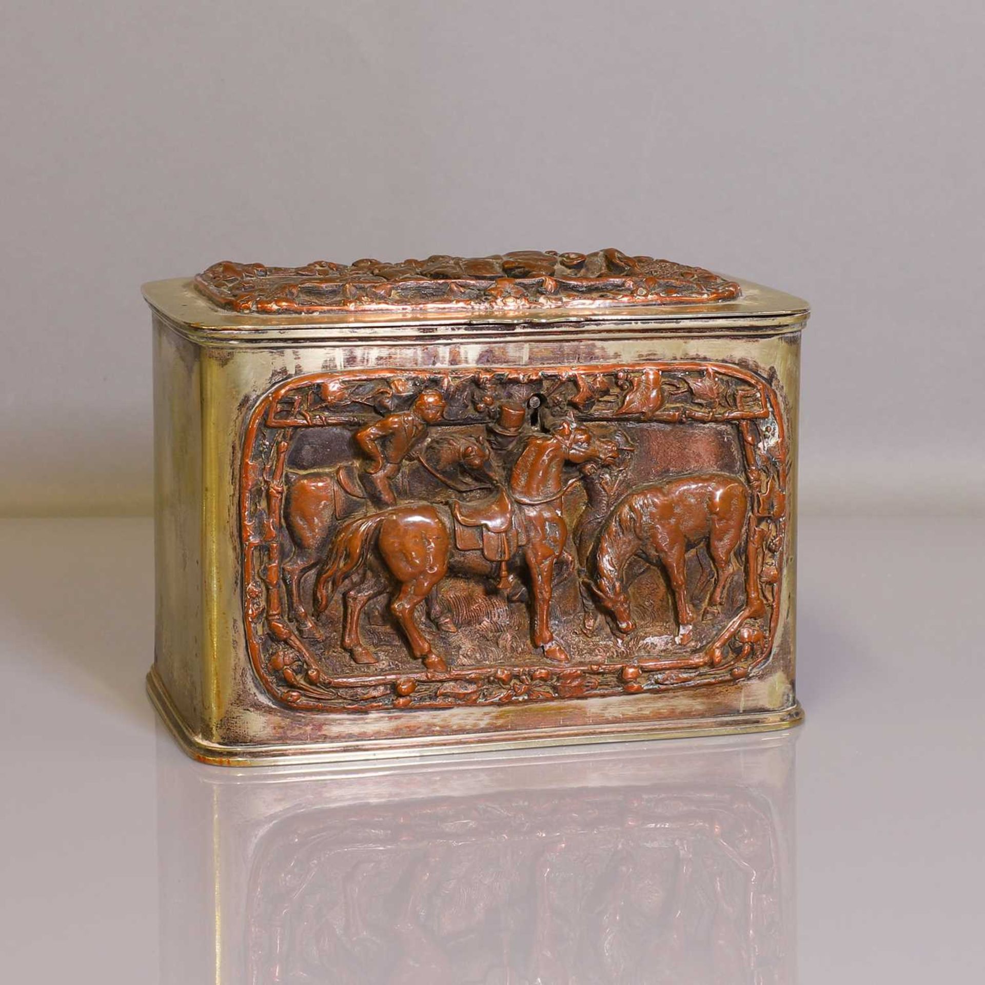 A silver-plated tea caddy - Image 7 of 7