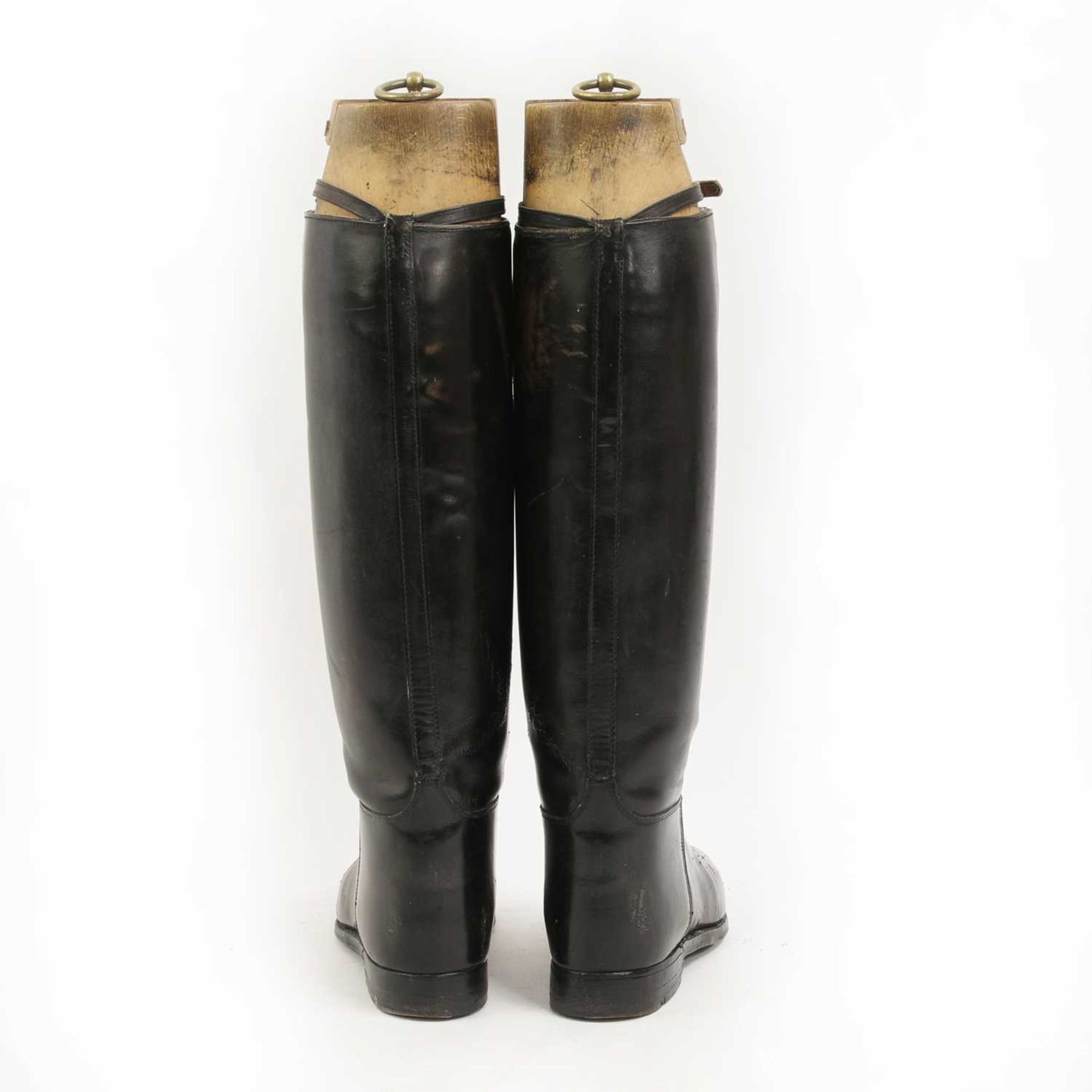 A pair of gentleman's black leather hunting boots - Bild 4 aus 5
