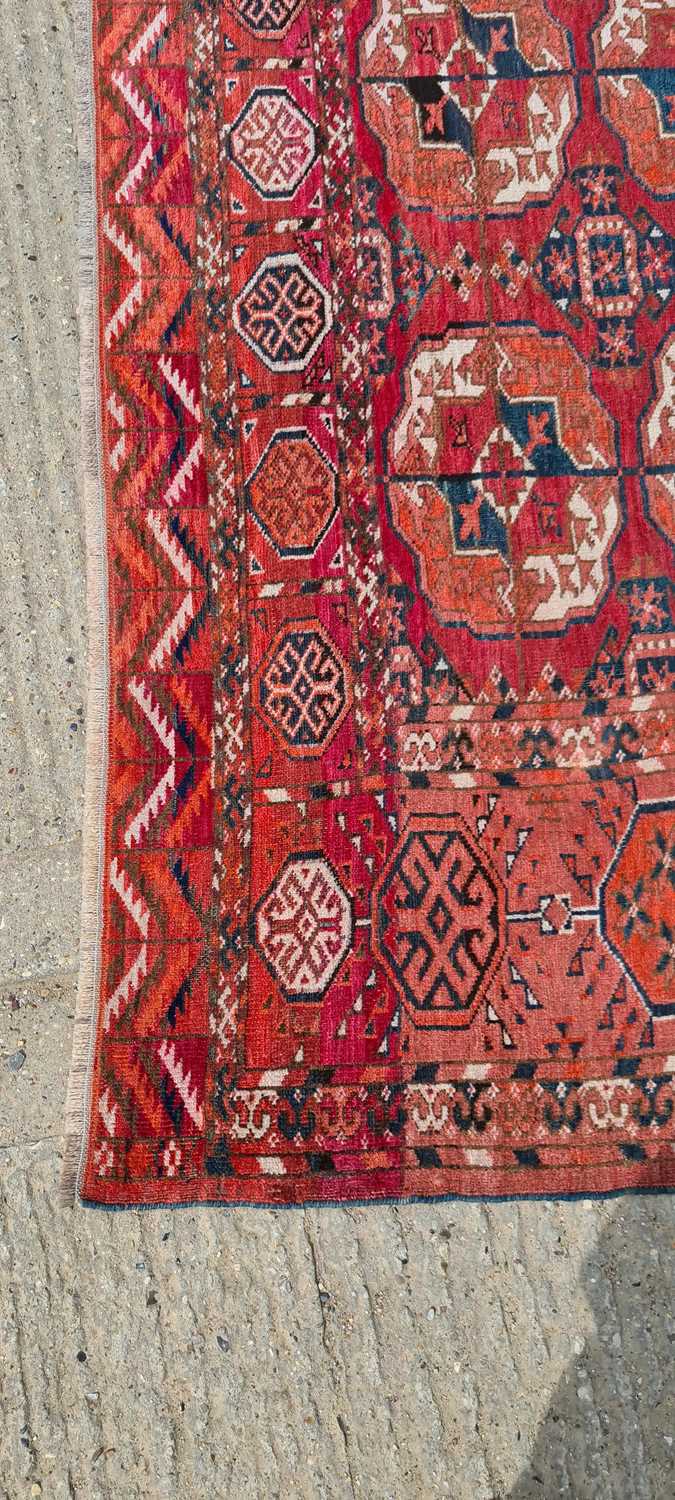 A Tekke Turkmen carpet - Image 22 of 46