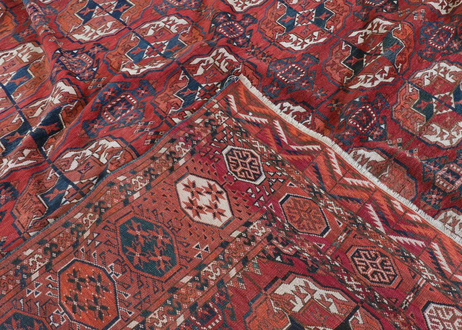 A Tekke Turkmen carpet - Image 2 of 46