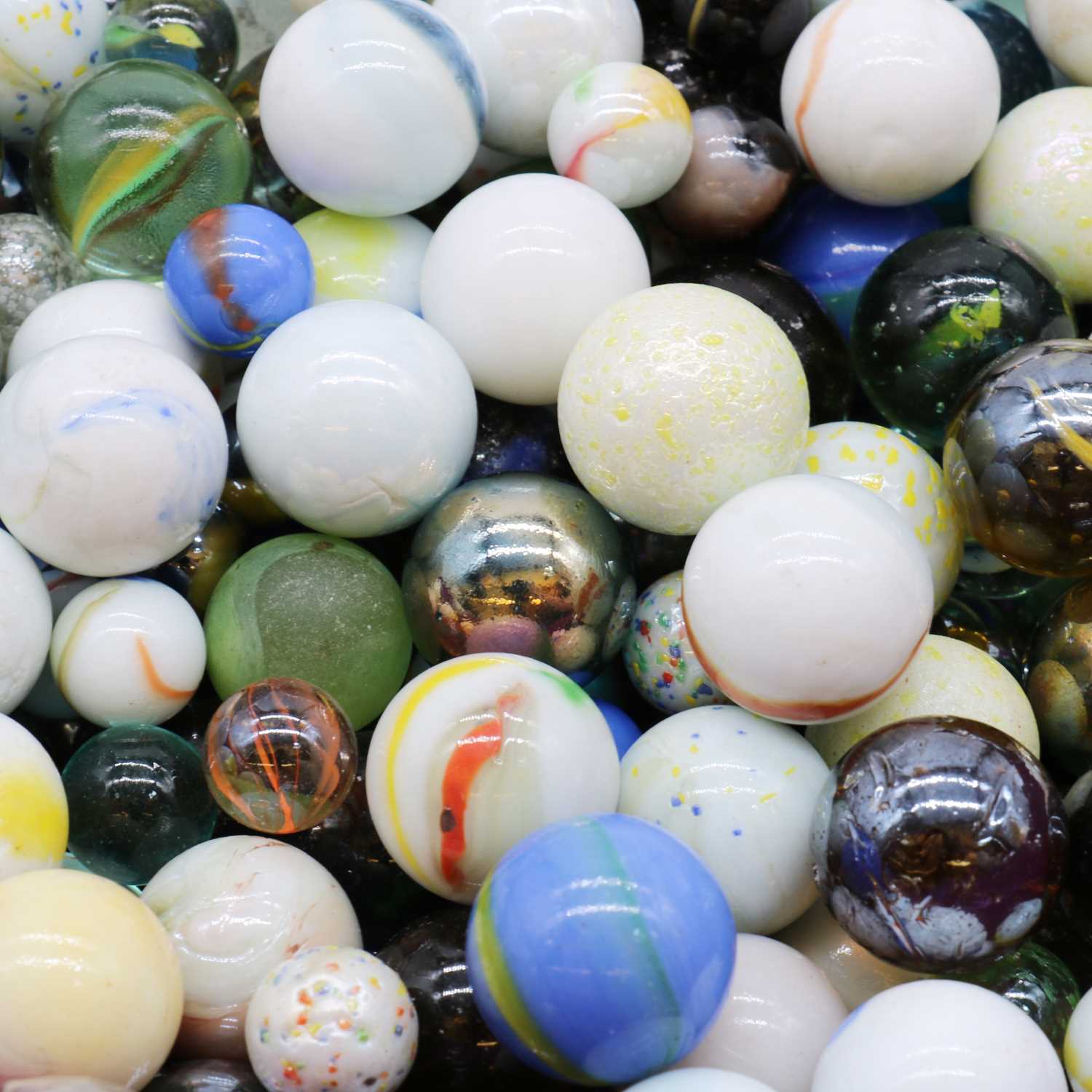 A large collection of glass marbles, - Image 7 of 9