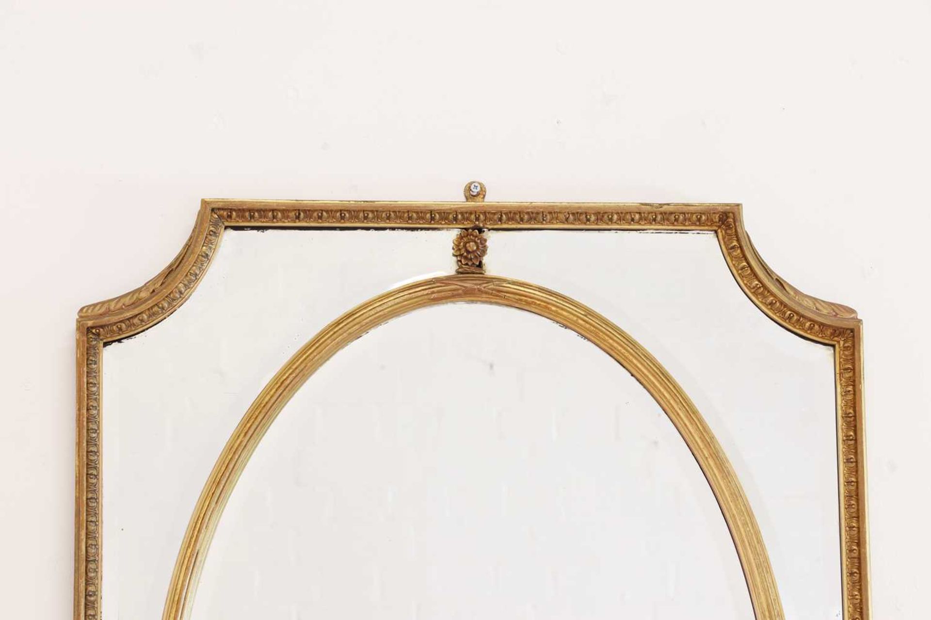 A Louis XVI-style giltwood and gesso mirror, - Bild 2 aus 6