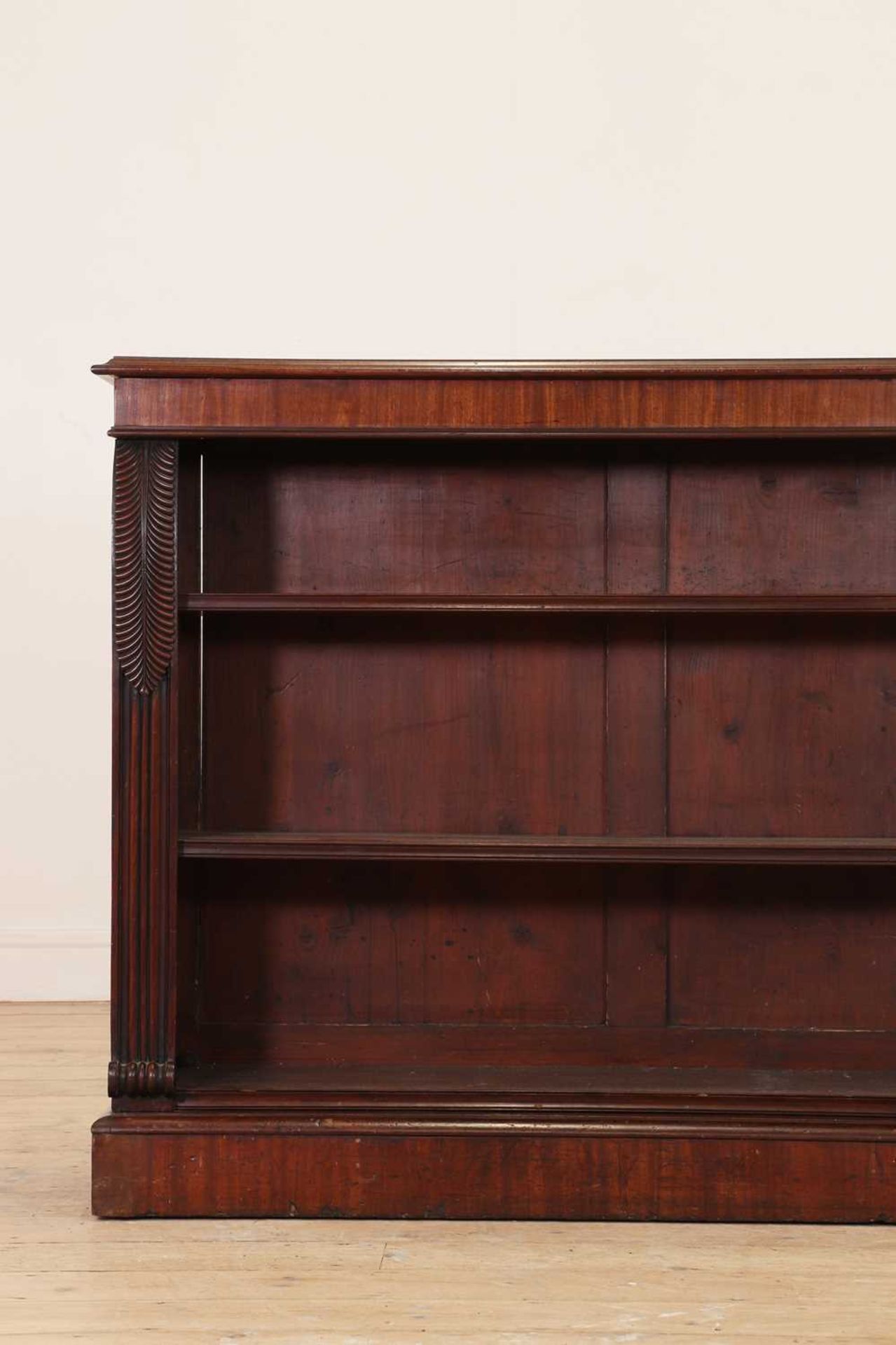 A George IV mahogany low open bookcase - Bild 4 aus 6