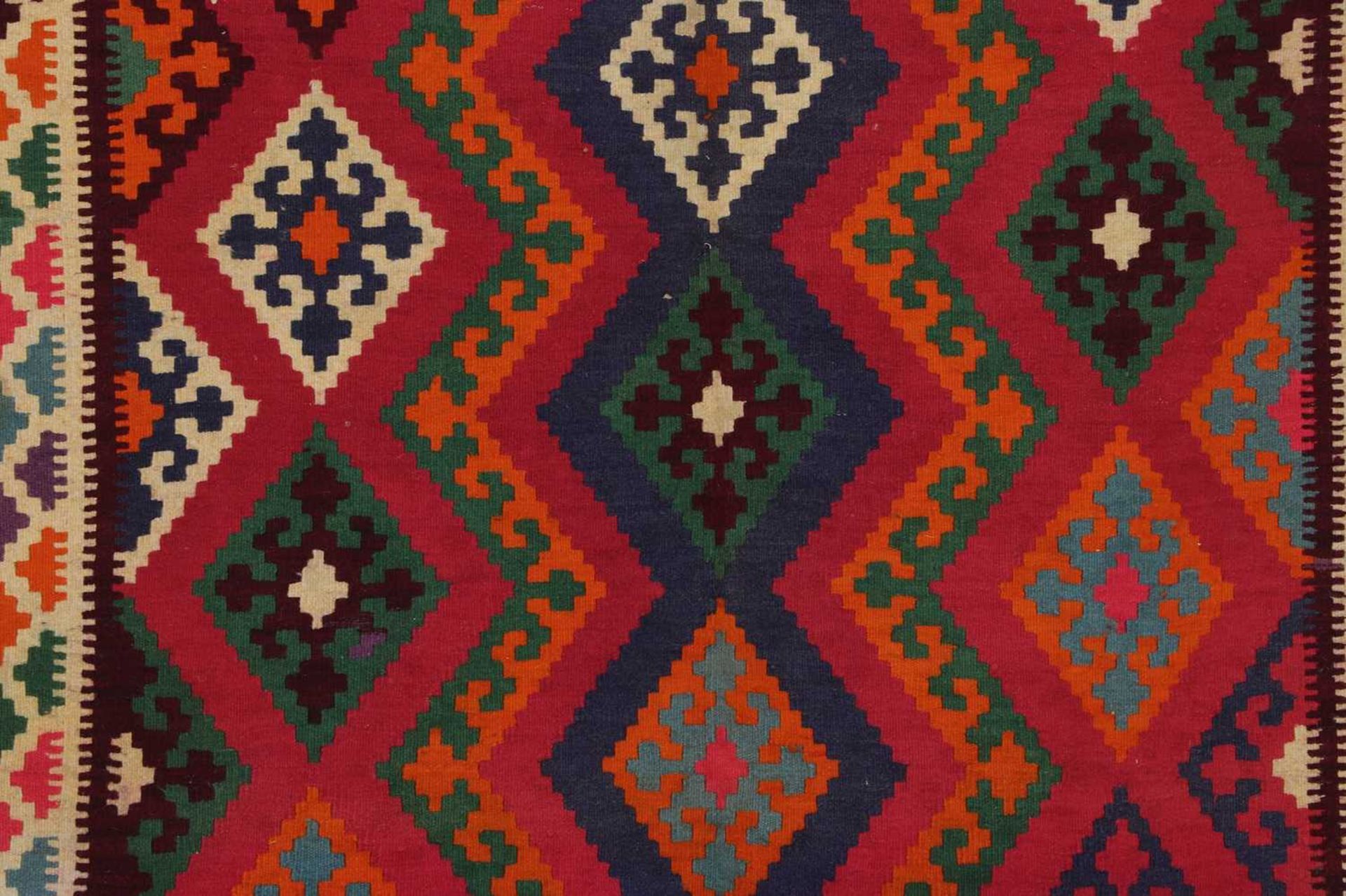 A Persian Qashqai kilim wool rug, - Bild 7 aus 13