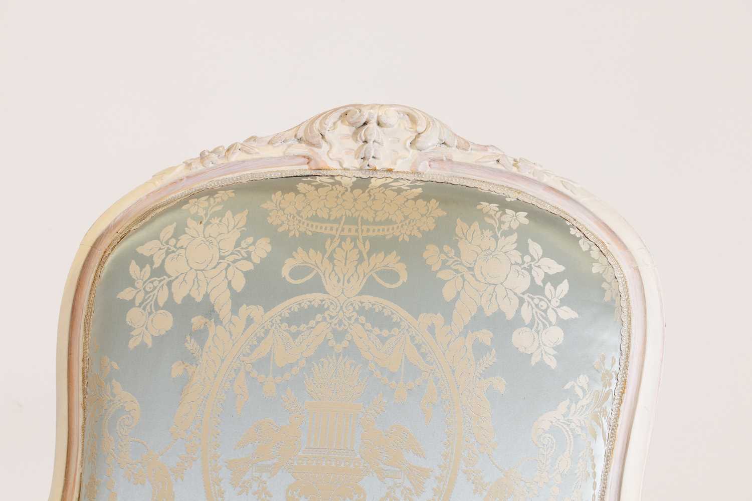 A pair of Louis XVI-style painted fauteuils - Image 5 of 6