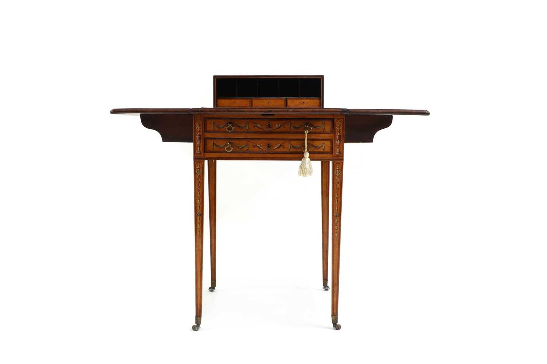 A satinwood and rosewood crossbanded Pembroke table - Bild 6 aus 9