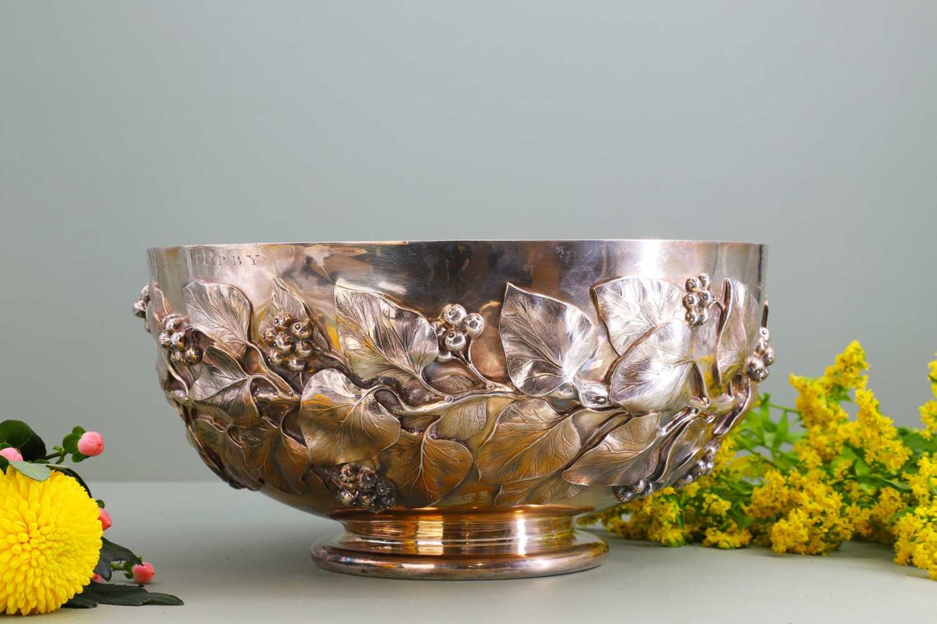 An early Victorian silver punchbowl, - Image 5 of 11