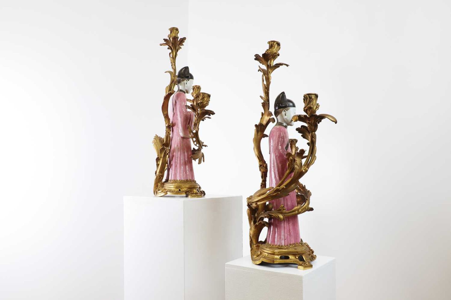 A pair of export famille rose porcelain figures of court officials, - Image 7 of 35