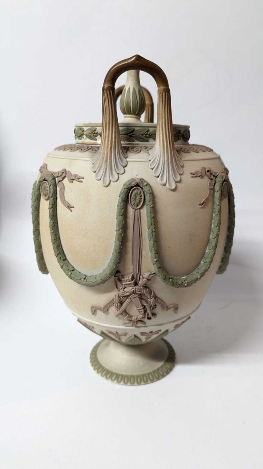 A pair of Wedgwood jasperware urns and covers, - Image 15 of 28