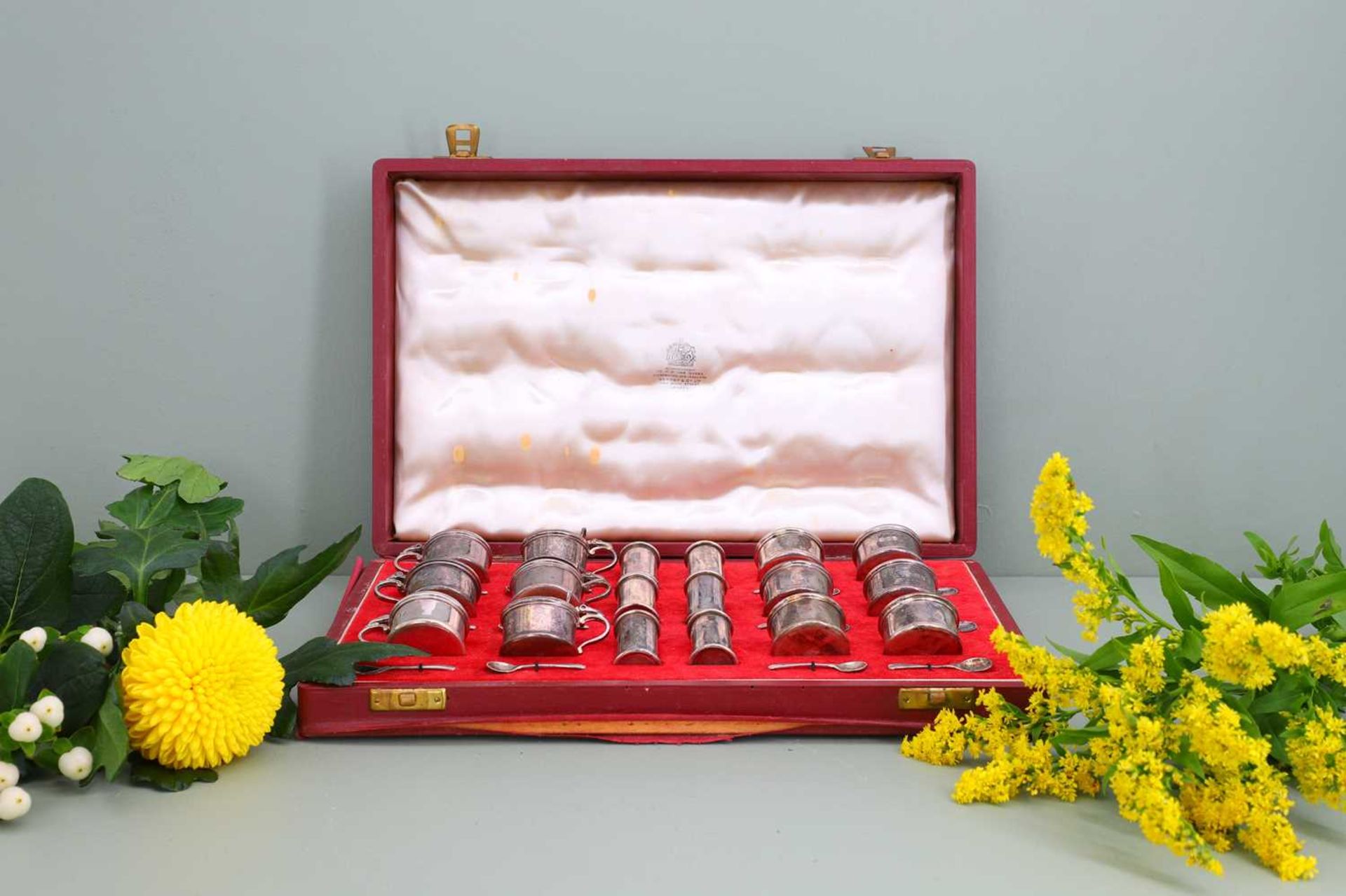 An eighteen-piece cased silver cruet set, - Image 2 of 8